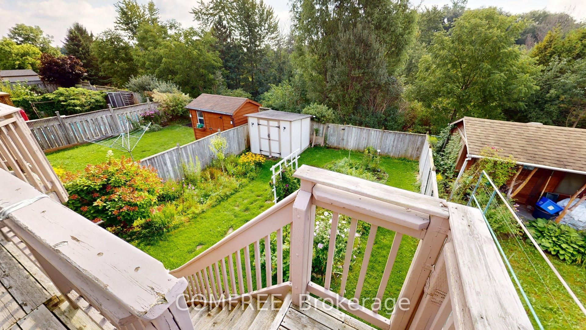115 Resurrection Drive, Kitchener, ON N2N 3H3 photo 2