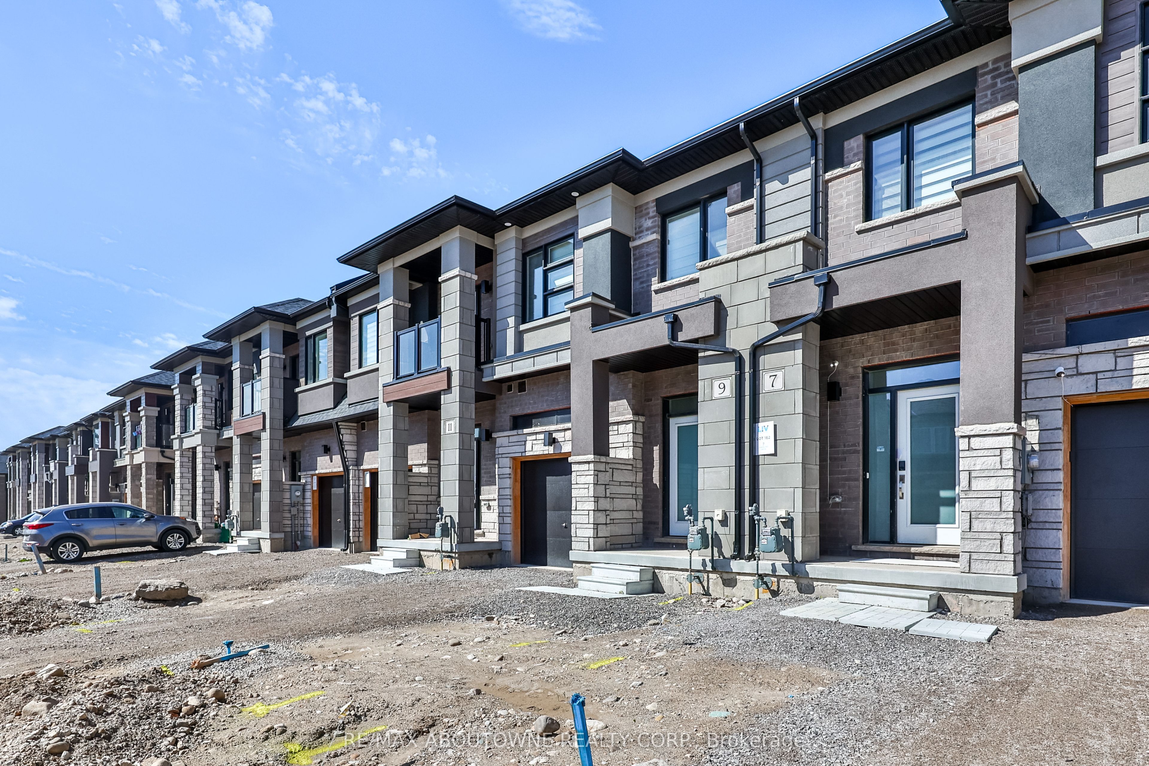 9 Wakeling Drive, Brantford, ON L3B 0V8 photo 2