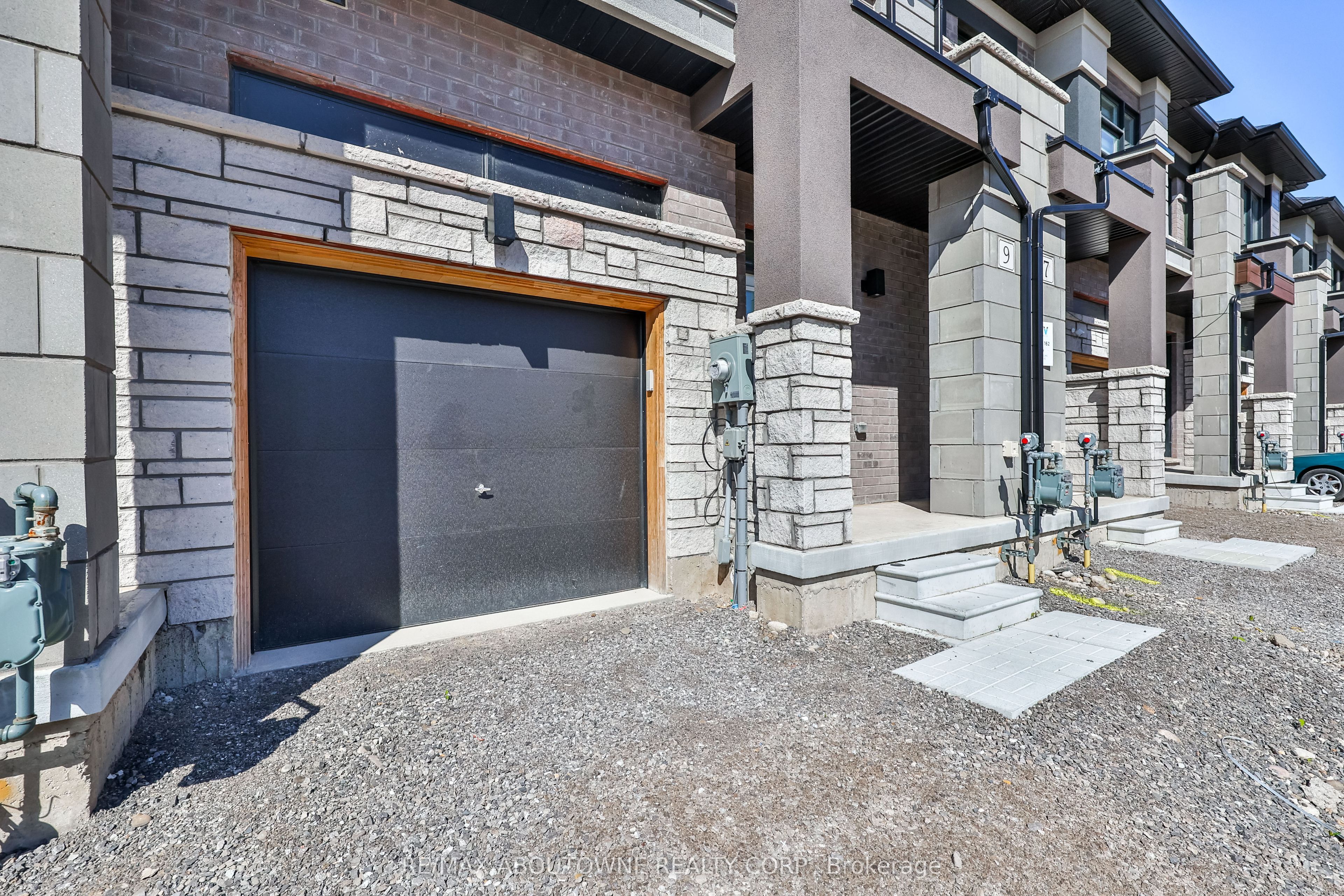 9 Wakeling Drive, Brantford, ON L3B 0V8 photo 3