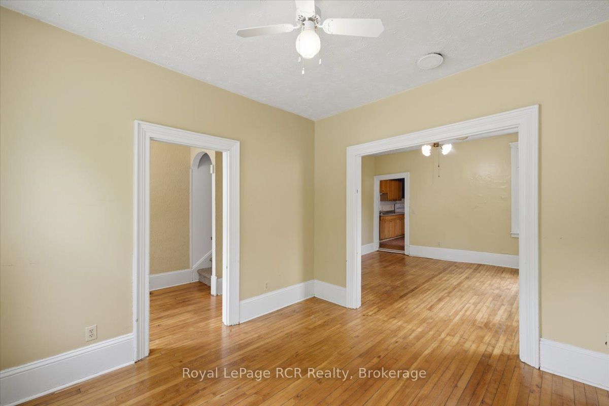 565 7th A Street E, Owen Sound, ON N4K 1K4 photo 5