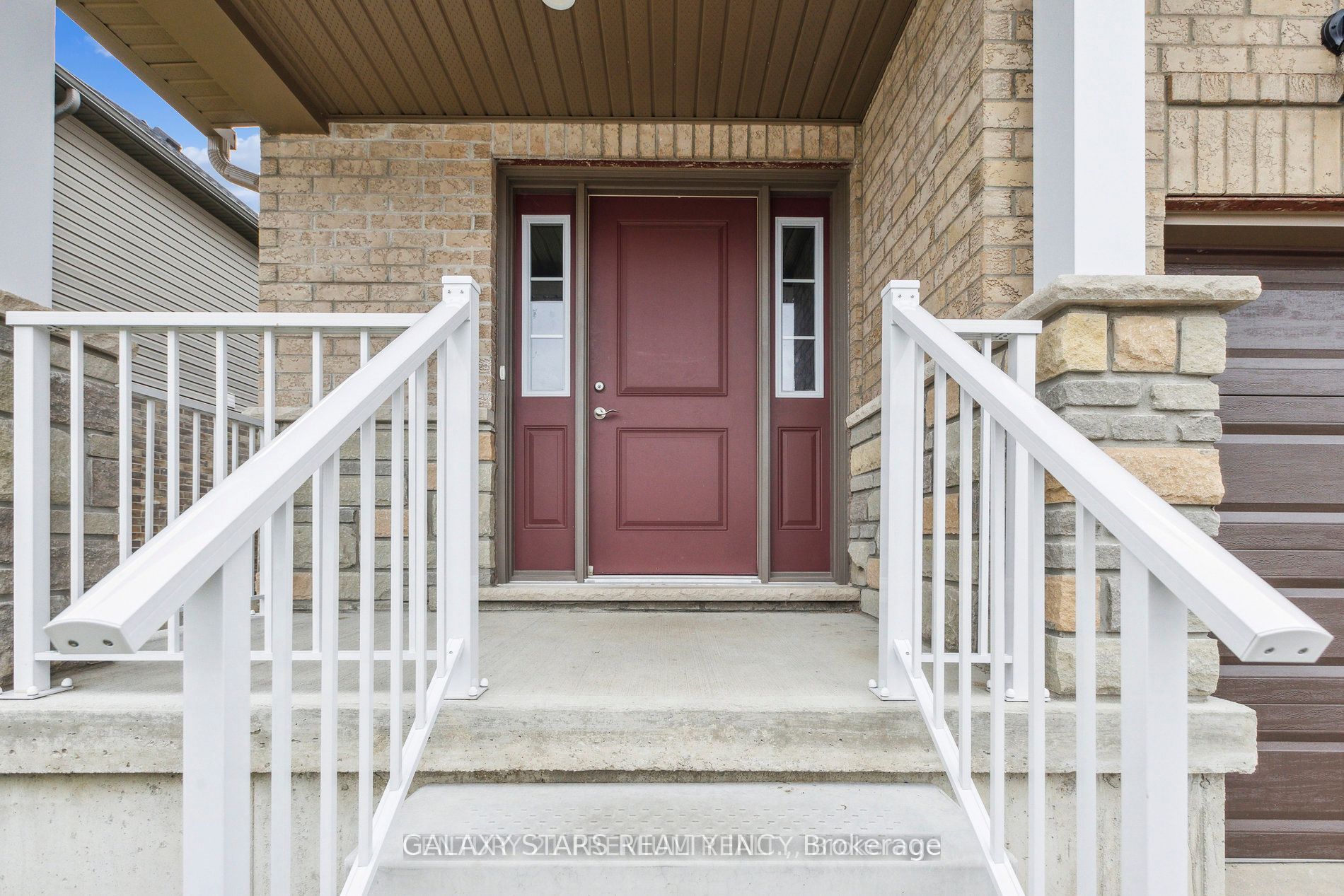 33 Robertson Drive, Stratford, ON N5A 0J6 photo 2