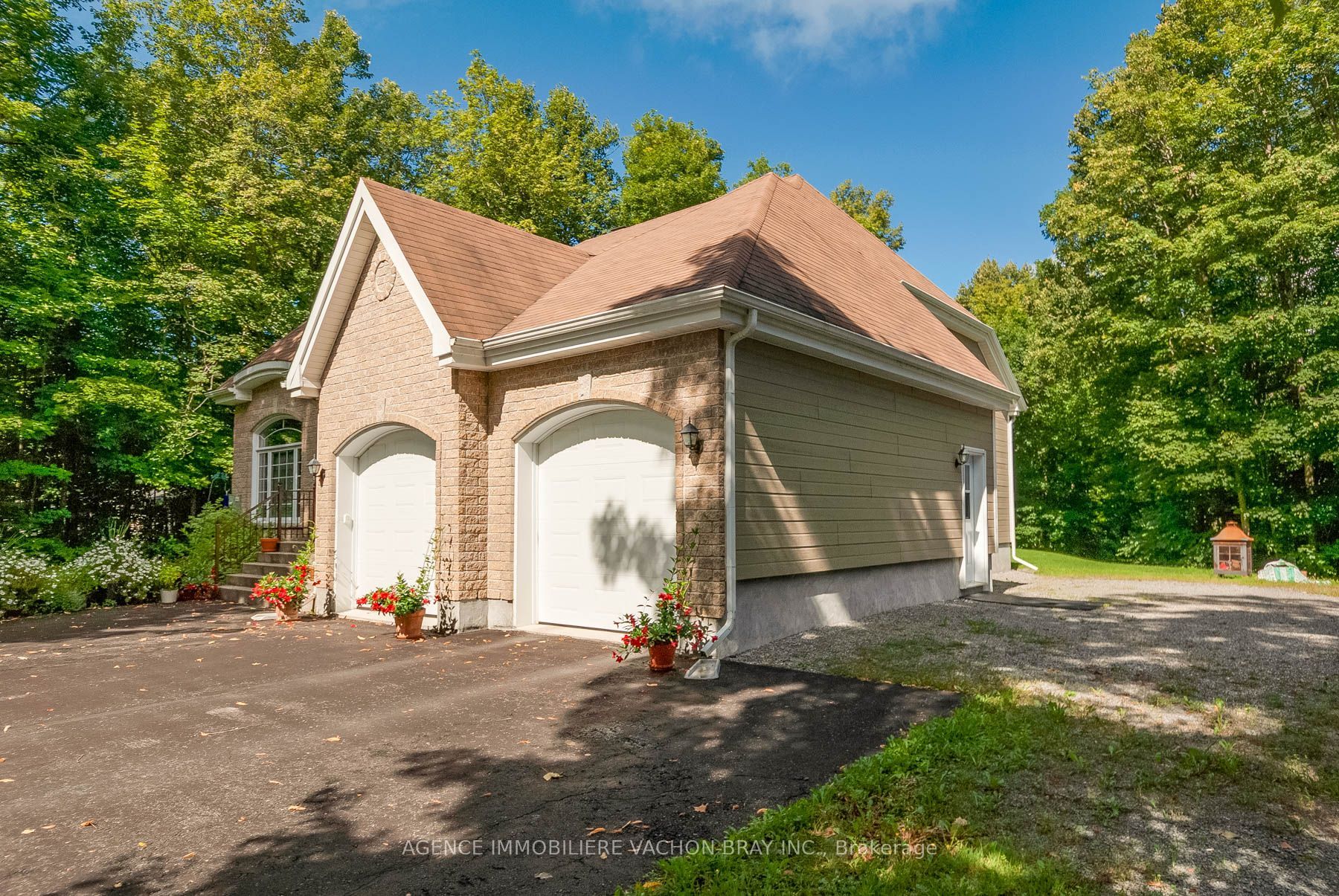 20233 Maple Road, South Glengarry, ON K0C 2J0 photo 3