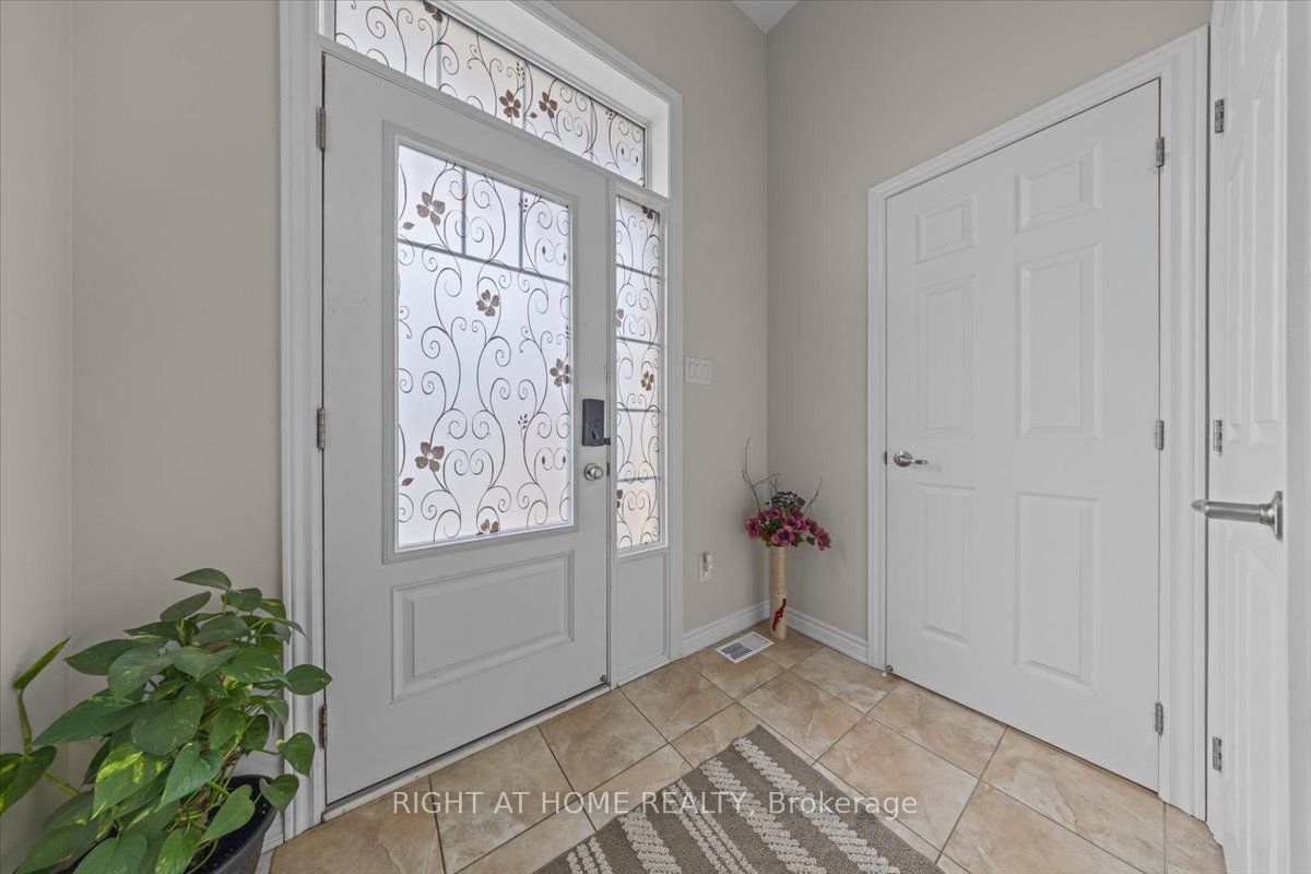 176 Harmattan Avenue, Stittsville - Munster - Richmond, ON K2S 2R3 photo 4