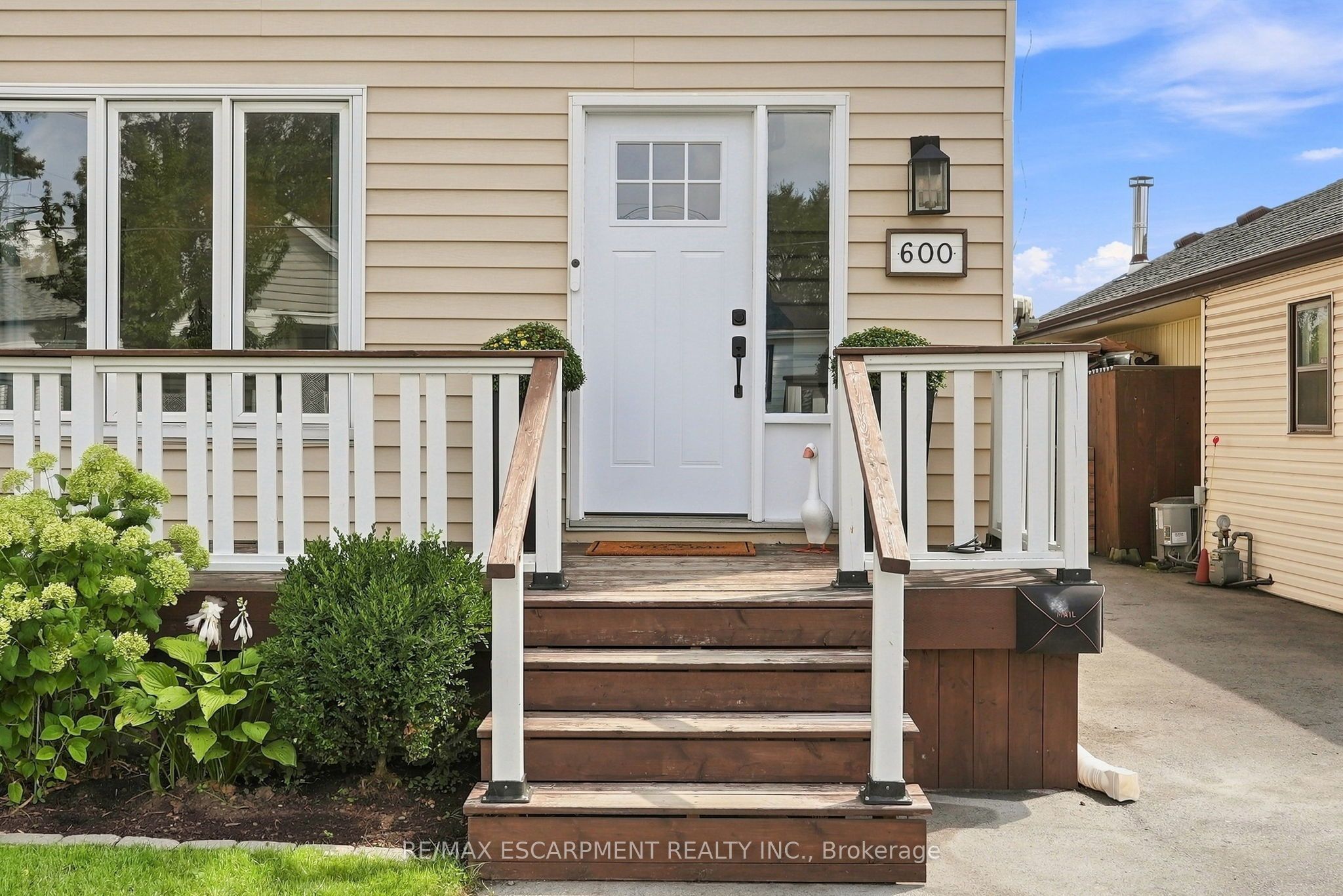 600 Quebec Street, Hamilton, ON L8H 6V4 photo 3
