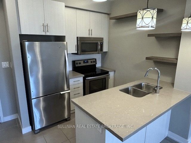 35 Southshore Crescent 314, Hamilton, ON L8E 0J2 photo 5