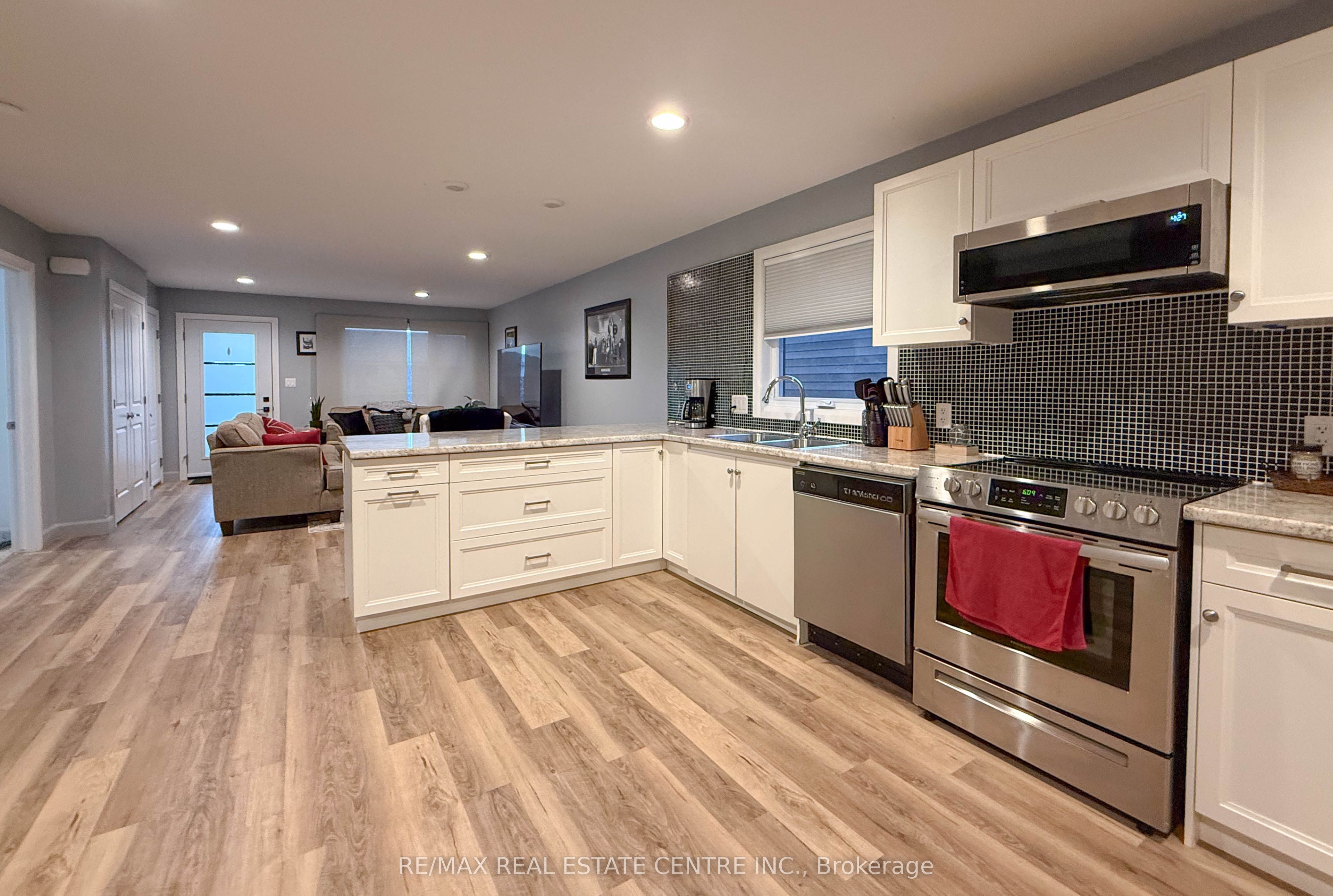101 GRASSLAND Grove, Chatham-Kent, ON N7M 0S5 photo 4