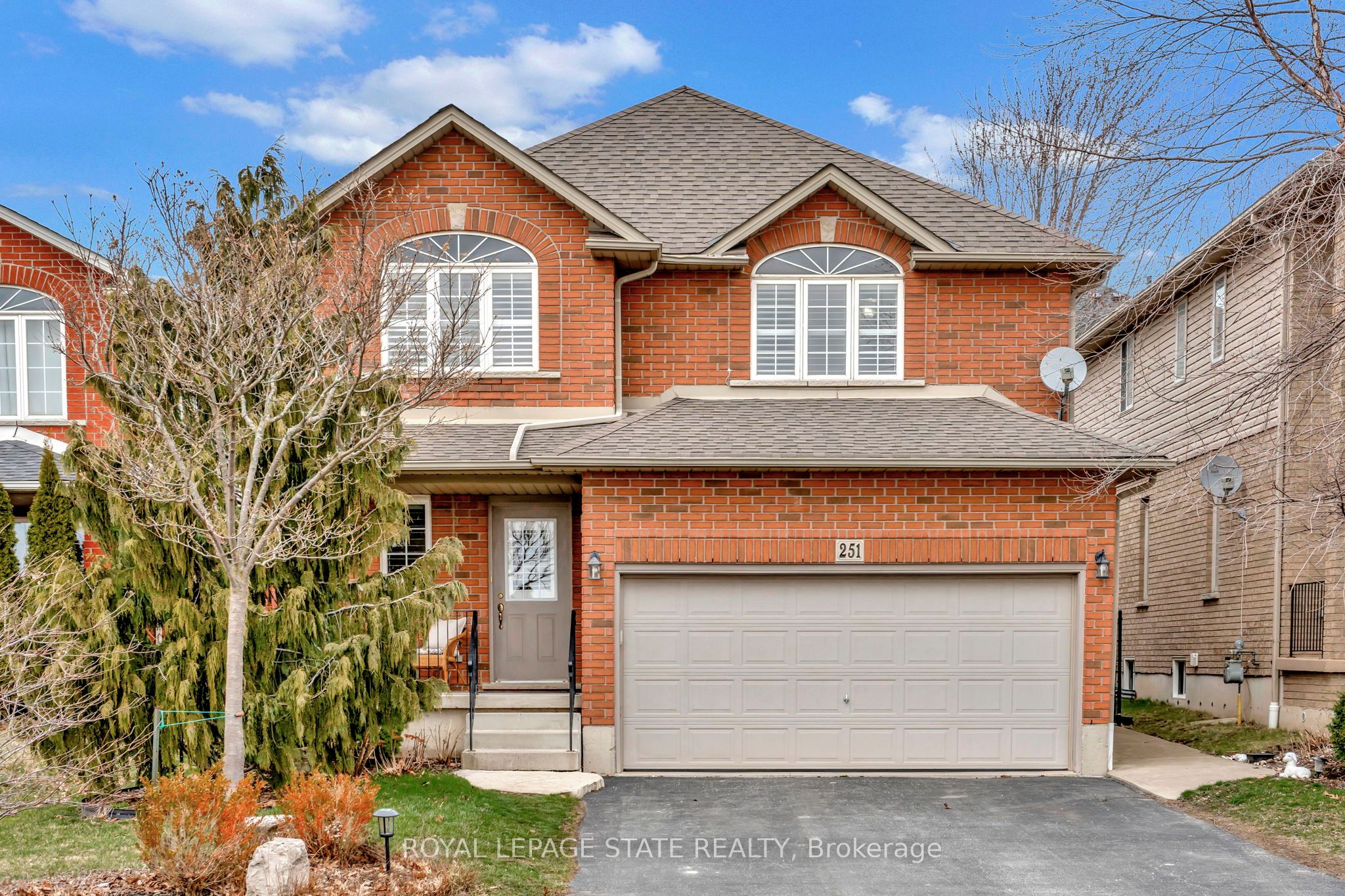 251 Braithwaite Avenue, Hamilton, ON L9G 5A7 photo 2