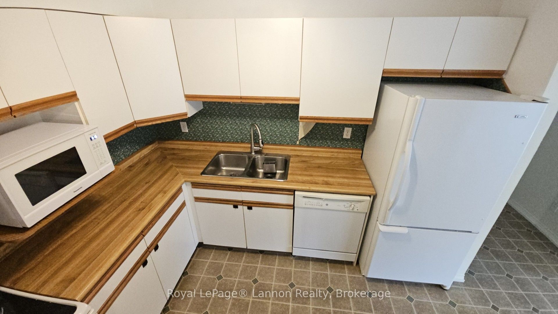 500 Toledo Street 113, Thunder Bay, ON P7A 8A6 photo 4