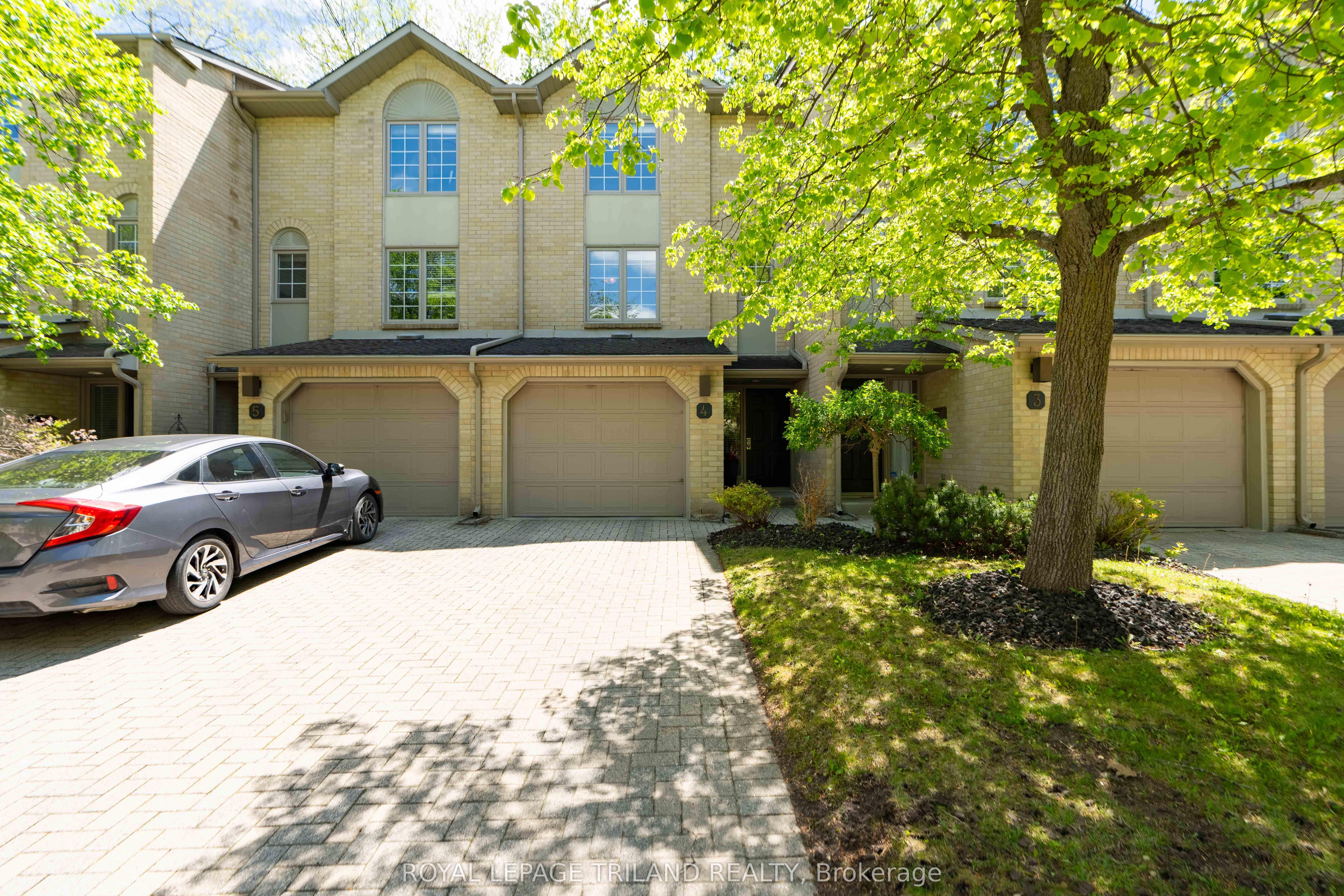 1399 Commissioners Road W 4, London South, ON N6K 4G9