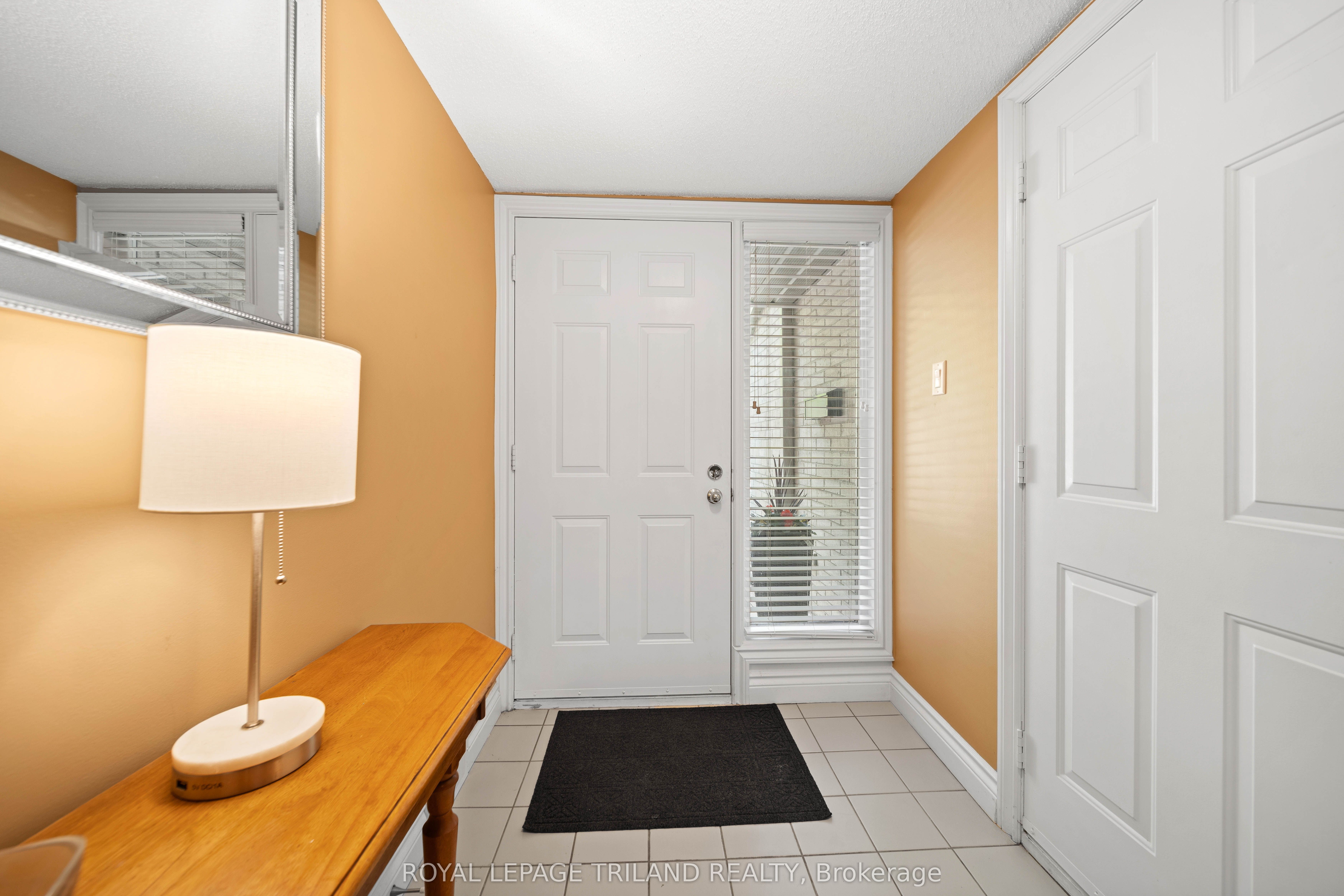 1399 Commissioners Road W 4, London South, ON N6K 4G9 photo 3