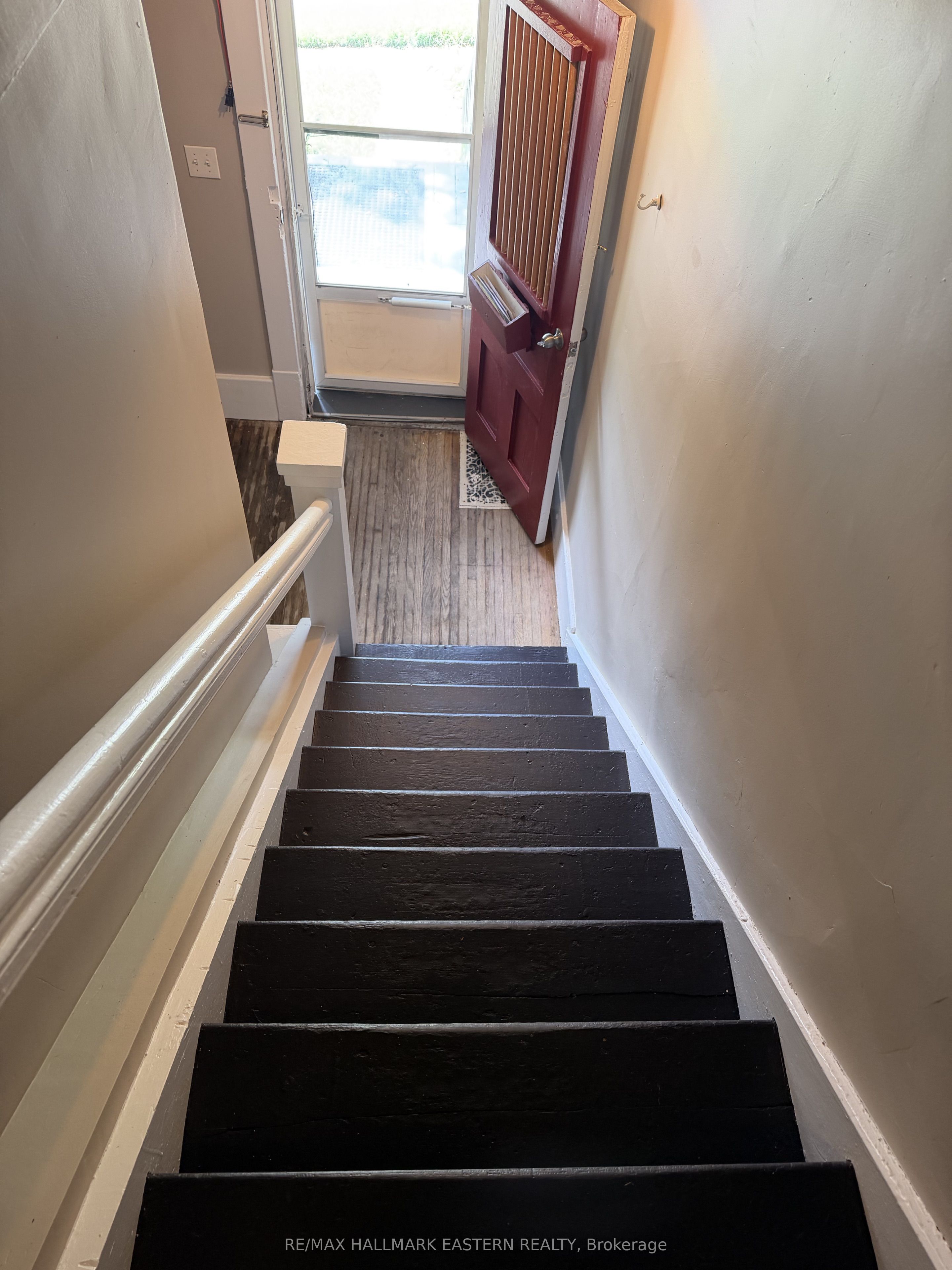 242 Dublin Street, Peterborough, ON K9H 3B8 photo 2