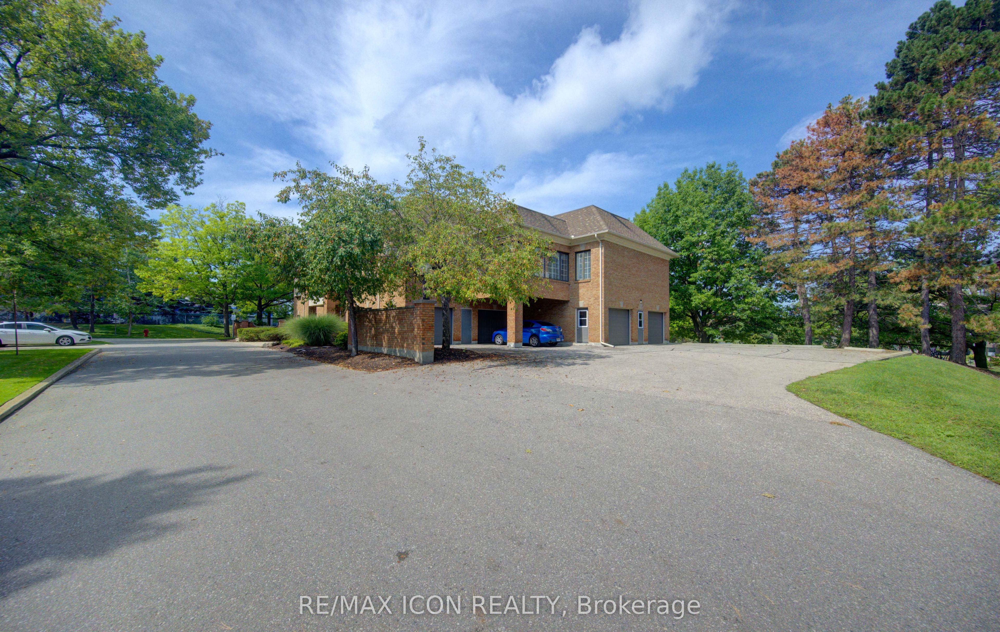 45 Blue Springs Drive 31, Waterloo, ON N2J 4P1 photo 3
