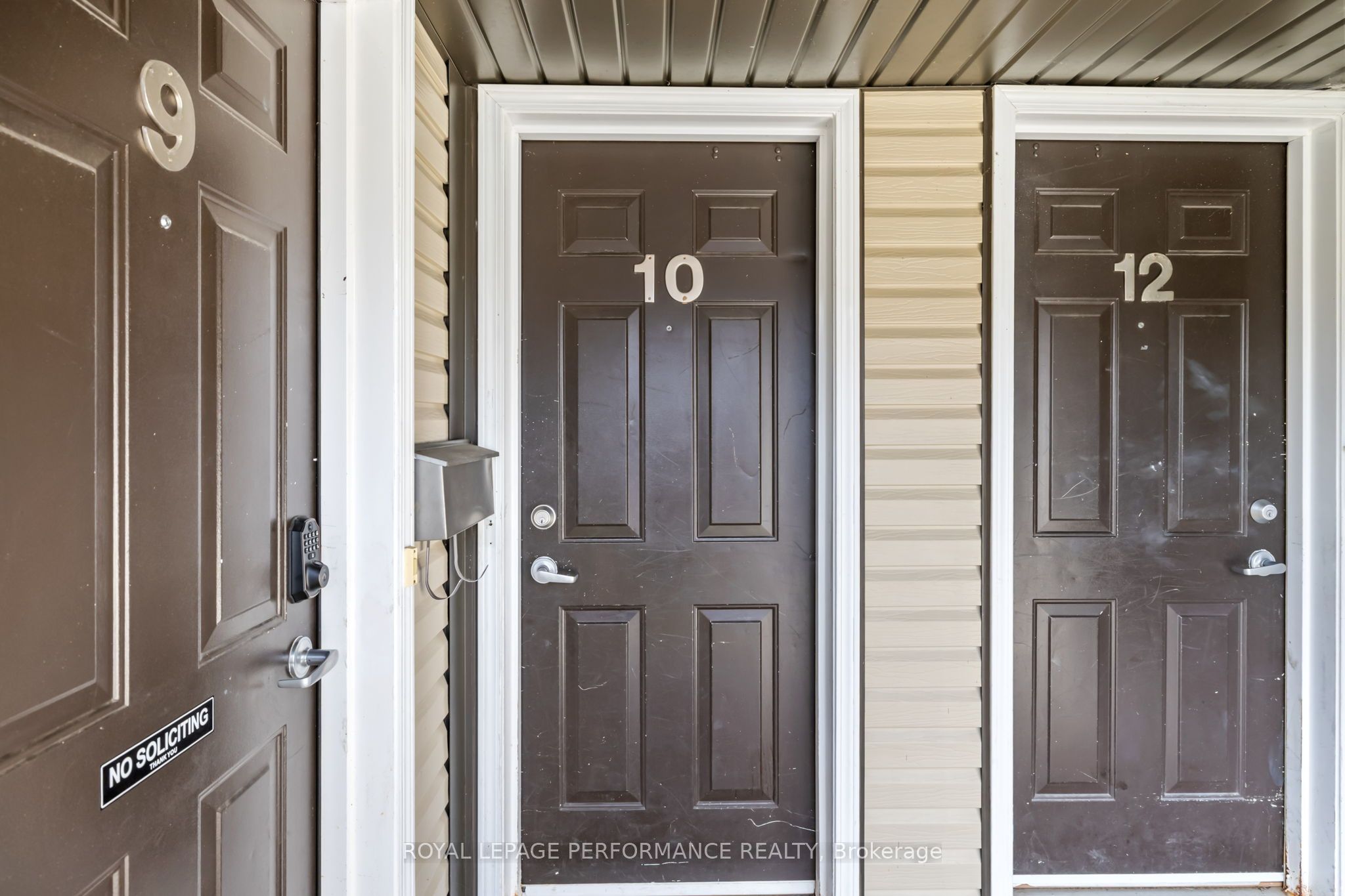 2224 Marble Crescent 10, Clarence-Rockland, ON K4K 0G9 photo 2