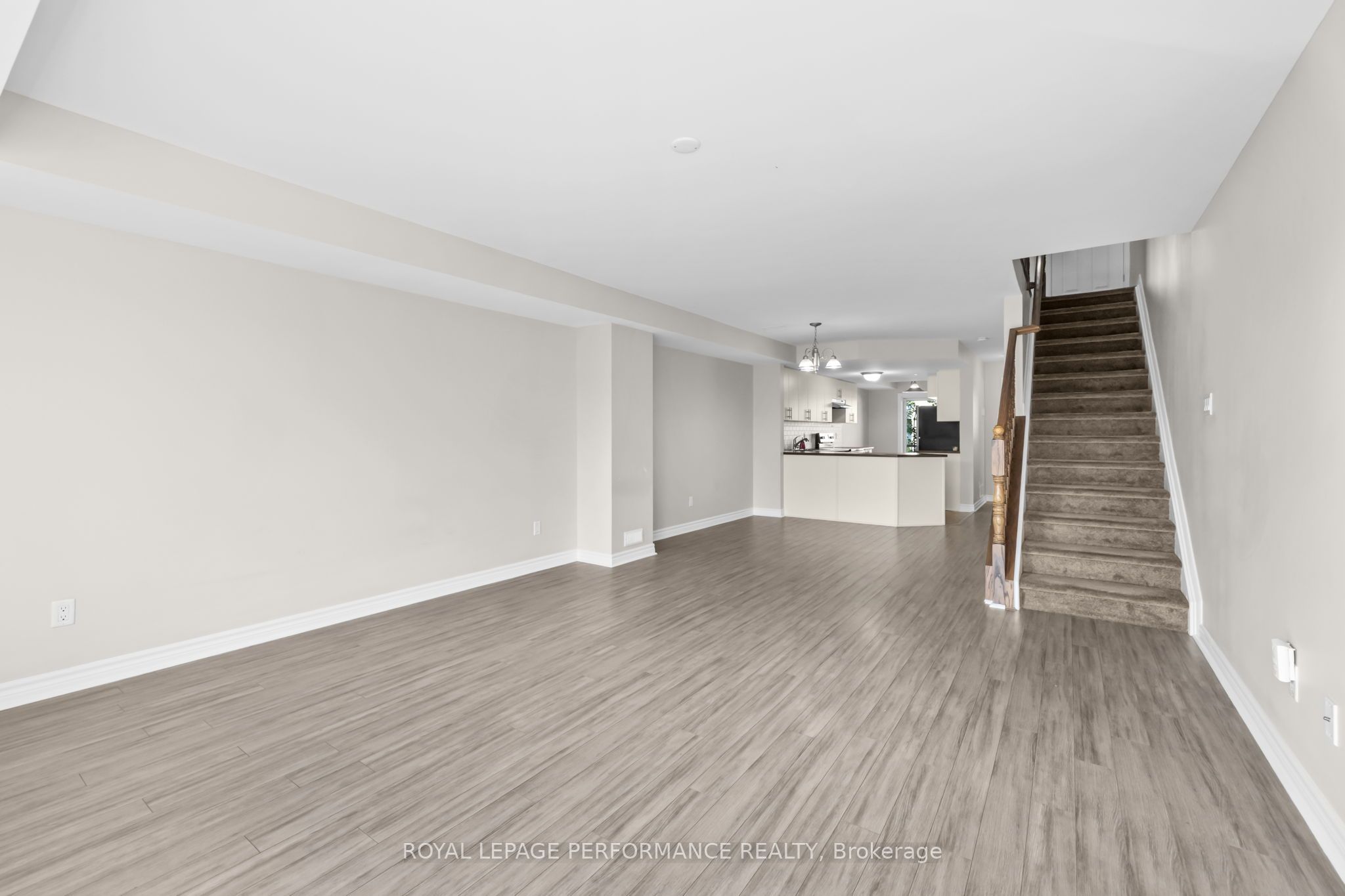 2224 Marble Crescent 10, Clarence-Rockland, ON K4K 0G9 photo 5