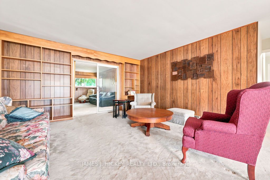 100 Glendale Avenue, Deep River, ON K0J 1P0 photo 4