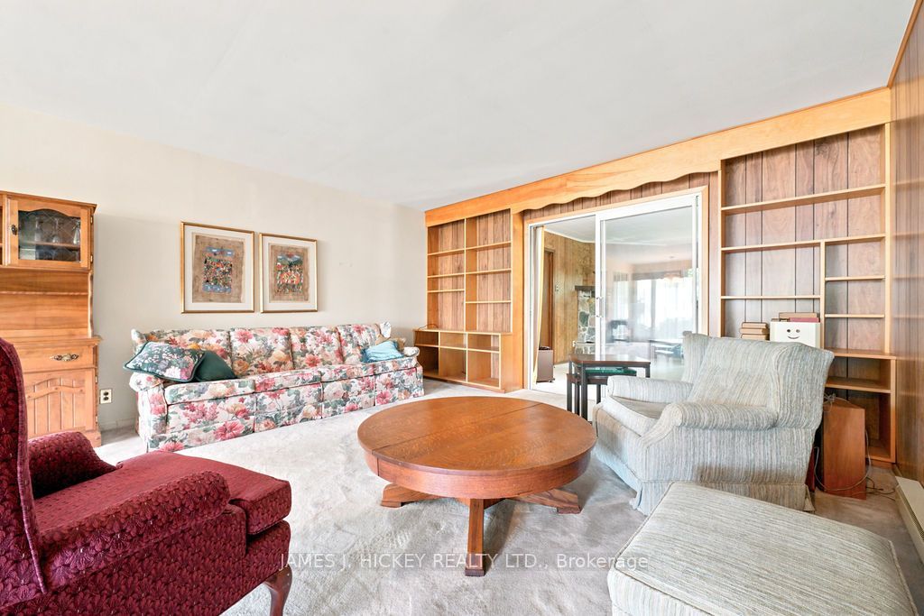 100 Glendale Avenue, Deep River, ON K0J 1P0 photo 5