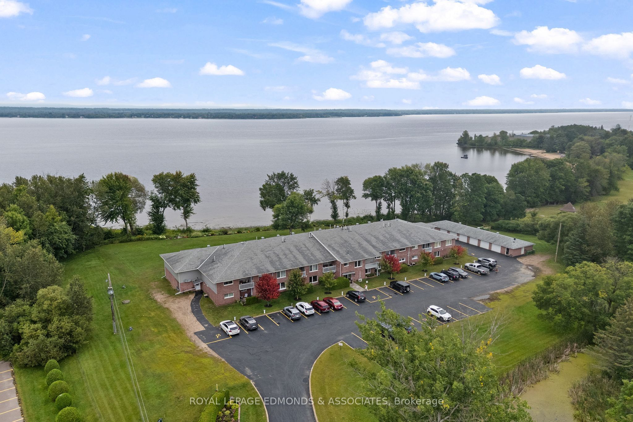 1 Crandall Street 212, Pembroke, ON K8A 8M6