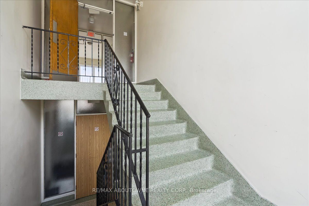 291 East 38th Street 6, Hamilton, ON L8V 4G2 photo 4