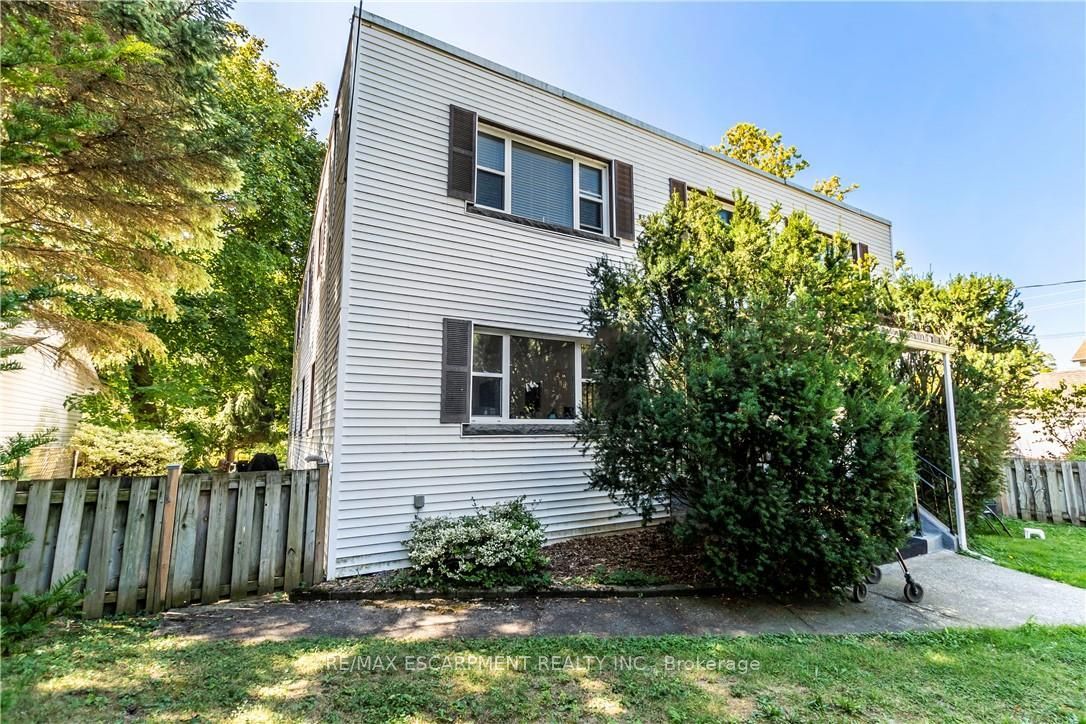 13 McMaster Avenue, Welland, ON L3B 3S6 photo 5