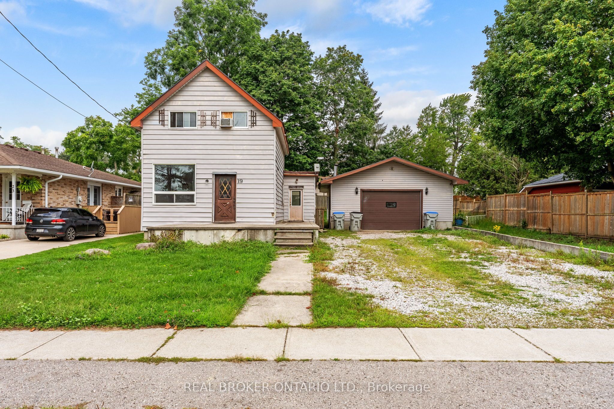 19 Coleman Street, Huron East, ON N0K 1W0