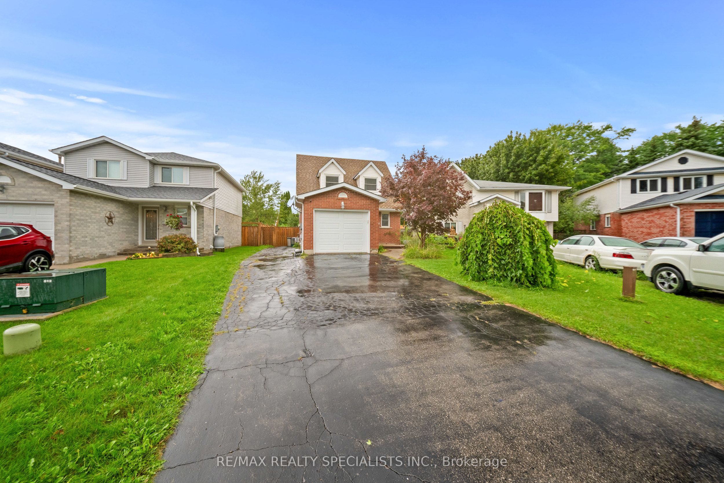 110 Steeles Crescent, Cambridge, ON N1R 8C4 photo 3