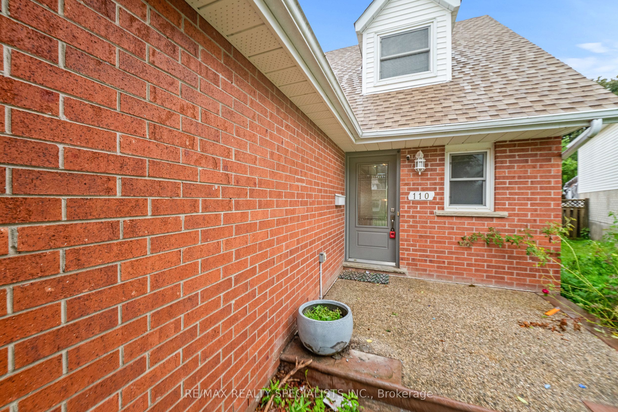 110 Steeles Crescent, Cambridge, ON N1R 8C4 photo 5