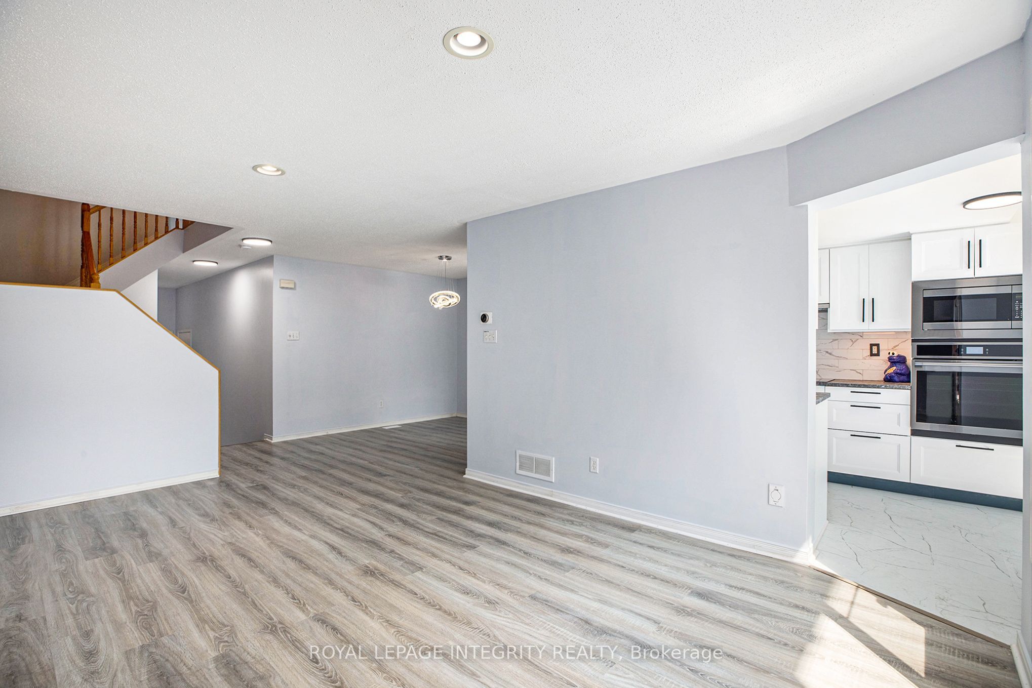 67 Landover Crescent, Kanata, ON K2M 2W4 photo 4