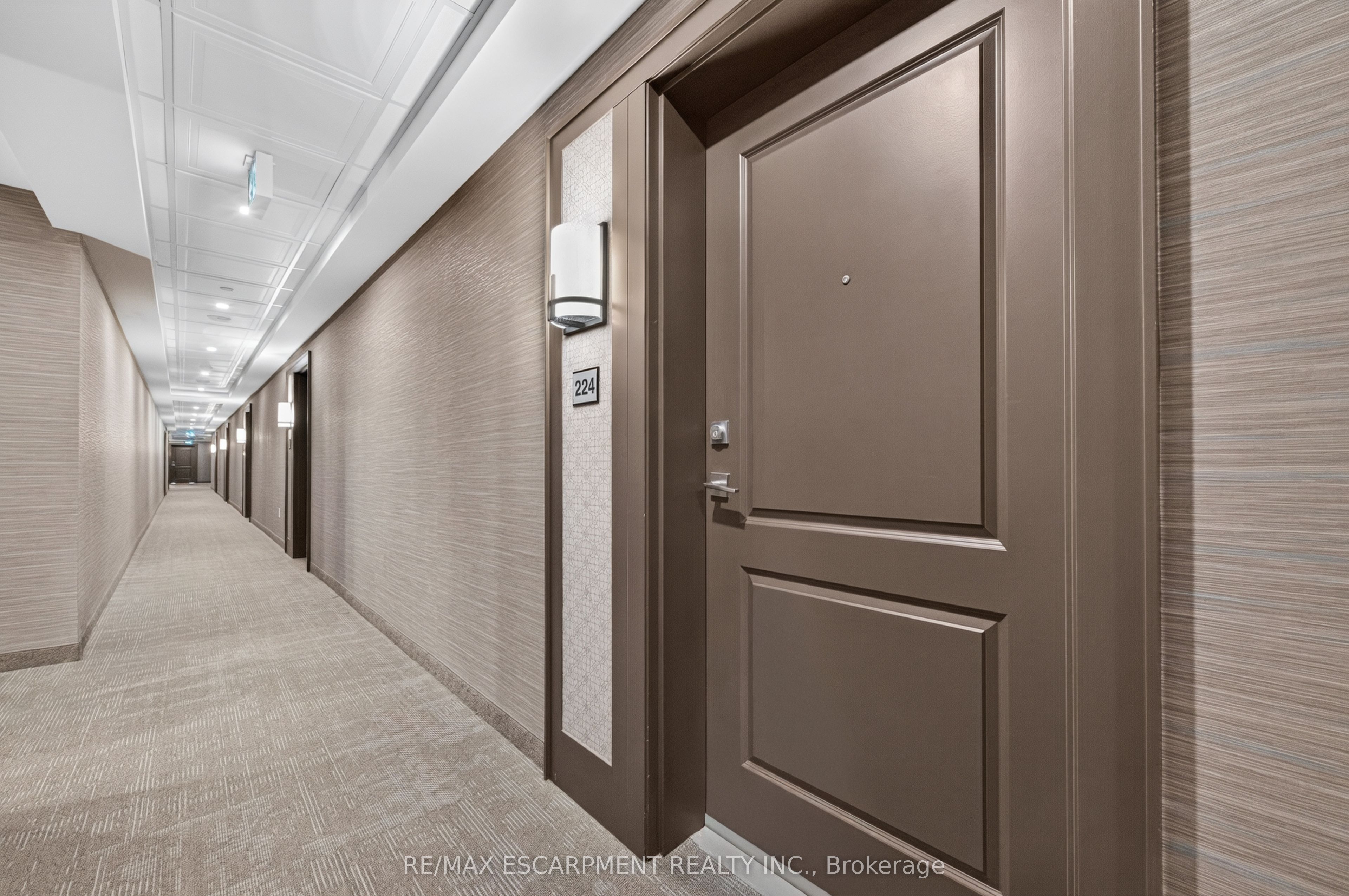 450 Dundas Street E 224, Hamilton, ON L0R 2H4 photo 3