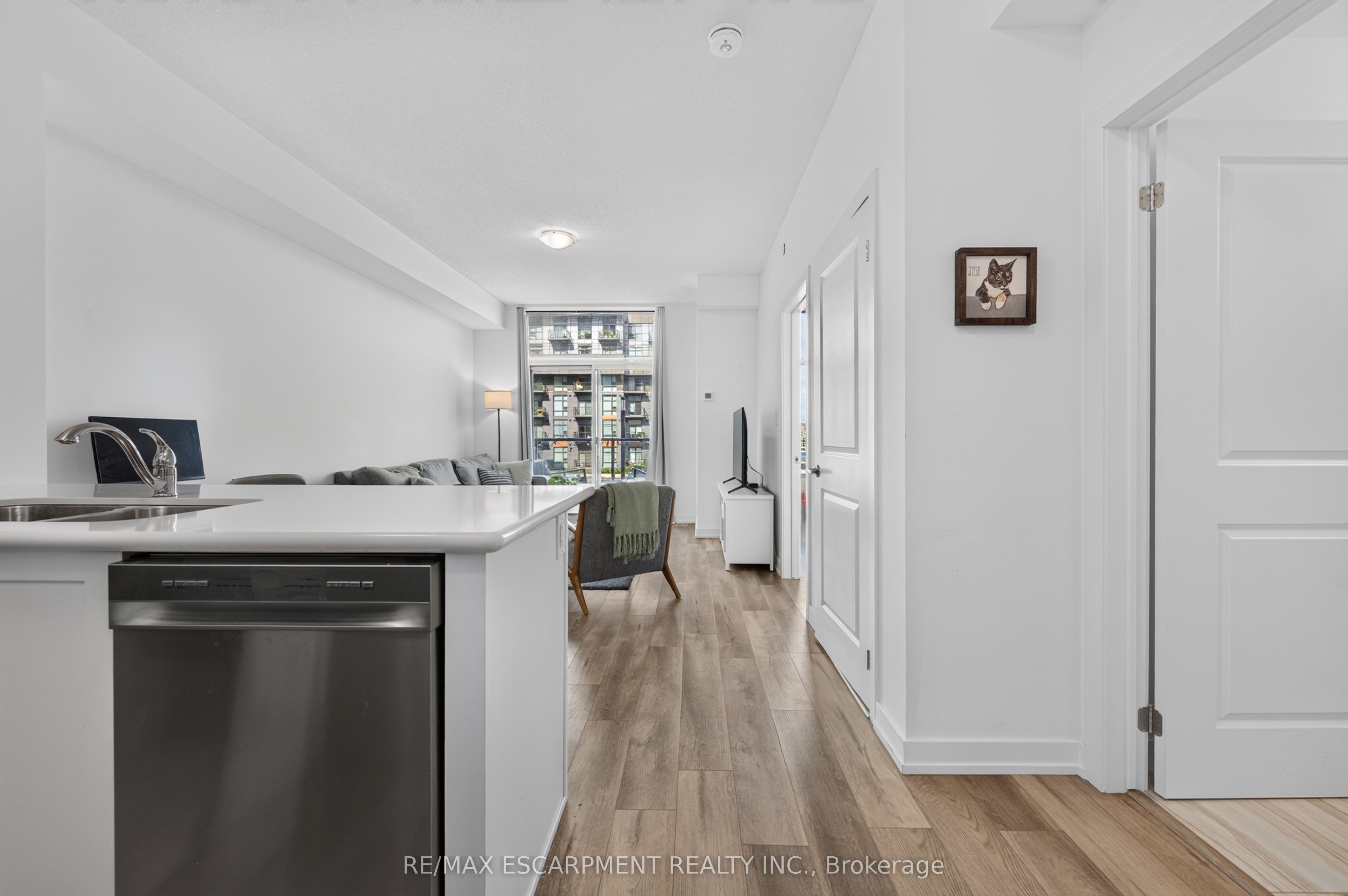 450 Dundas Street E 224, Hamilton, ON L0R 2H4 photo 5