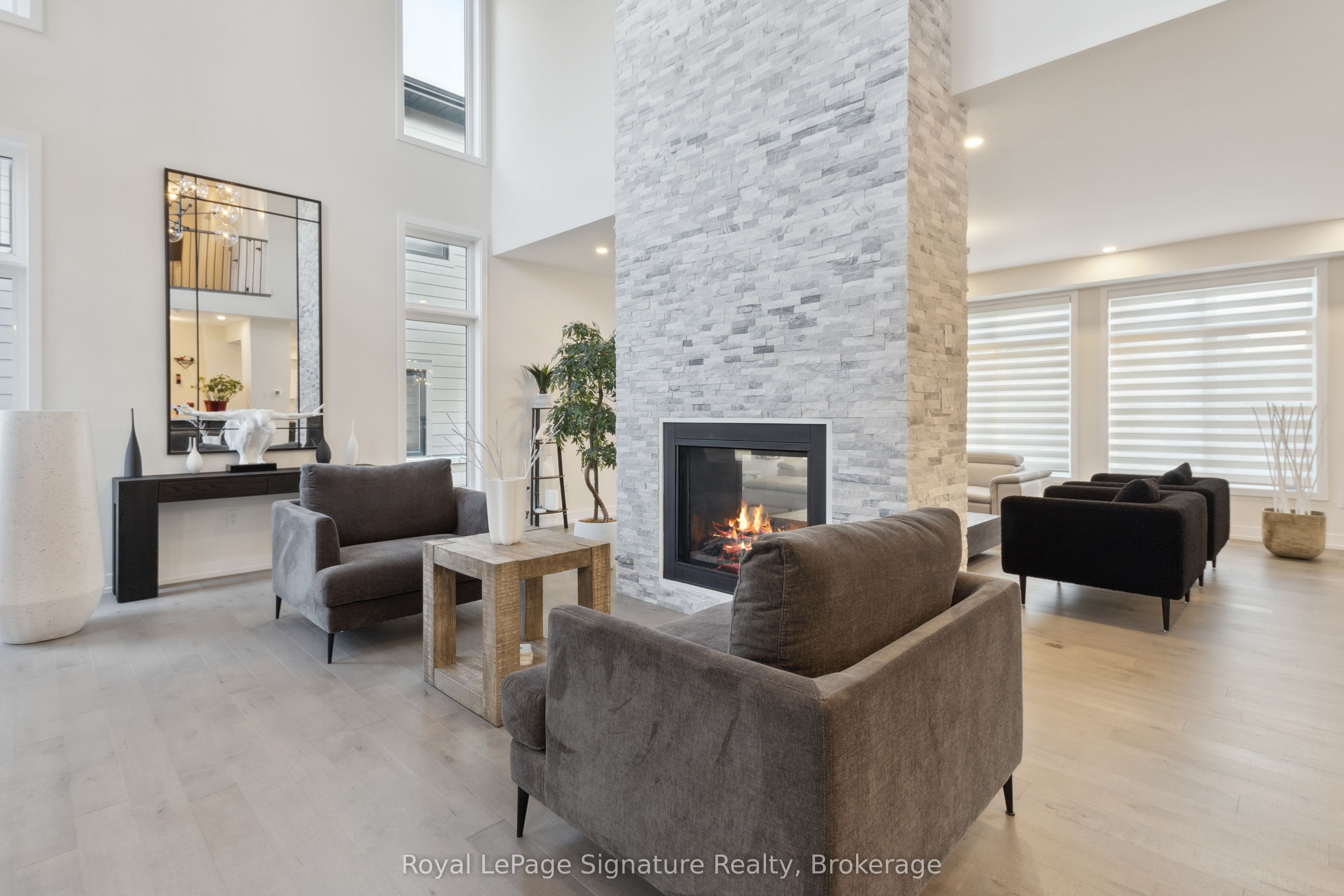 102 STONELEIGH Drive, Blue Mountains, ON L9Y 5L3 photo 3