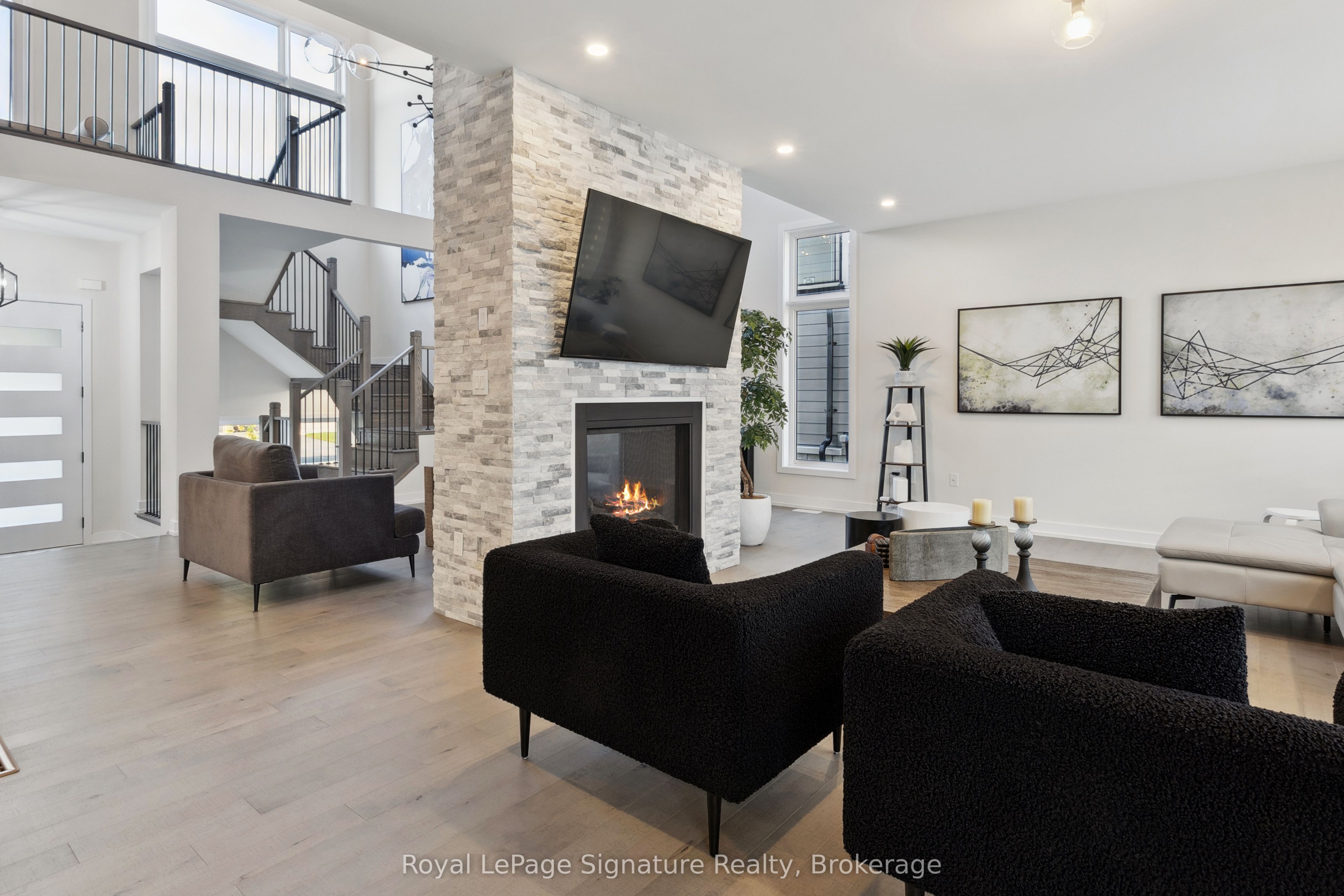 102 STONELEIGH Drive, Blue Mountains, ON L9Y 5L3 photo 5
