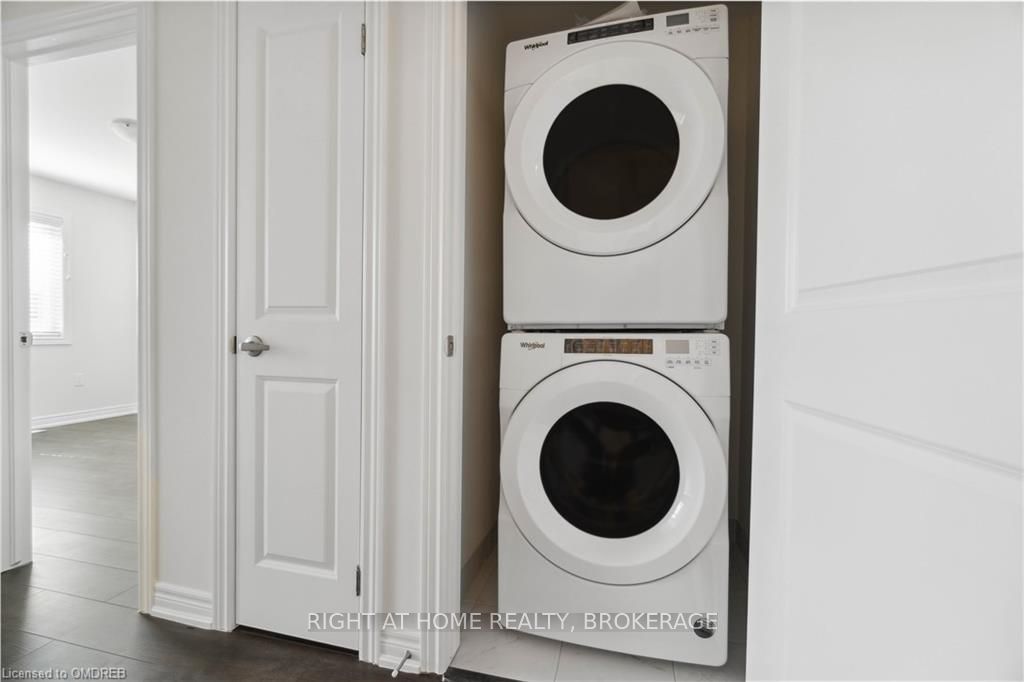 40 zinfandel Drive 8, Hamilton, ON L8E 0L1 photo 3