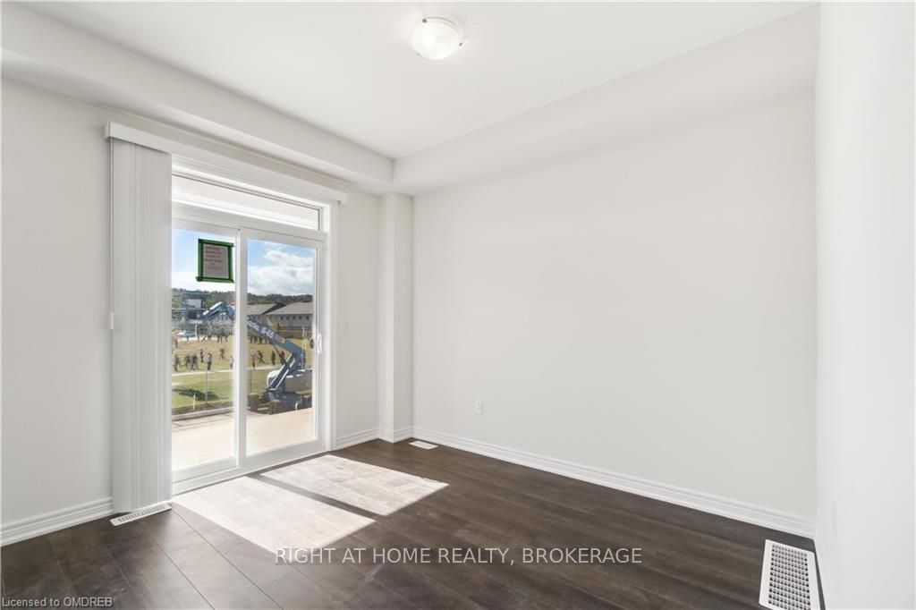 40 zinfandel Drive 8, Hamilton, ON L8E 0L1 photo 4