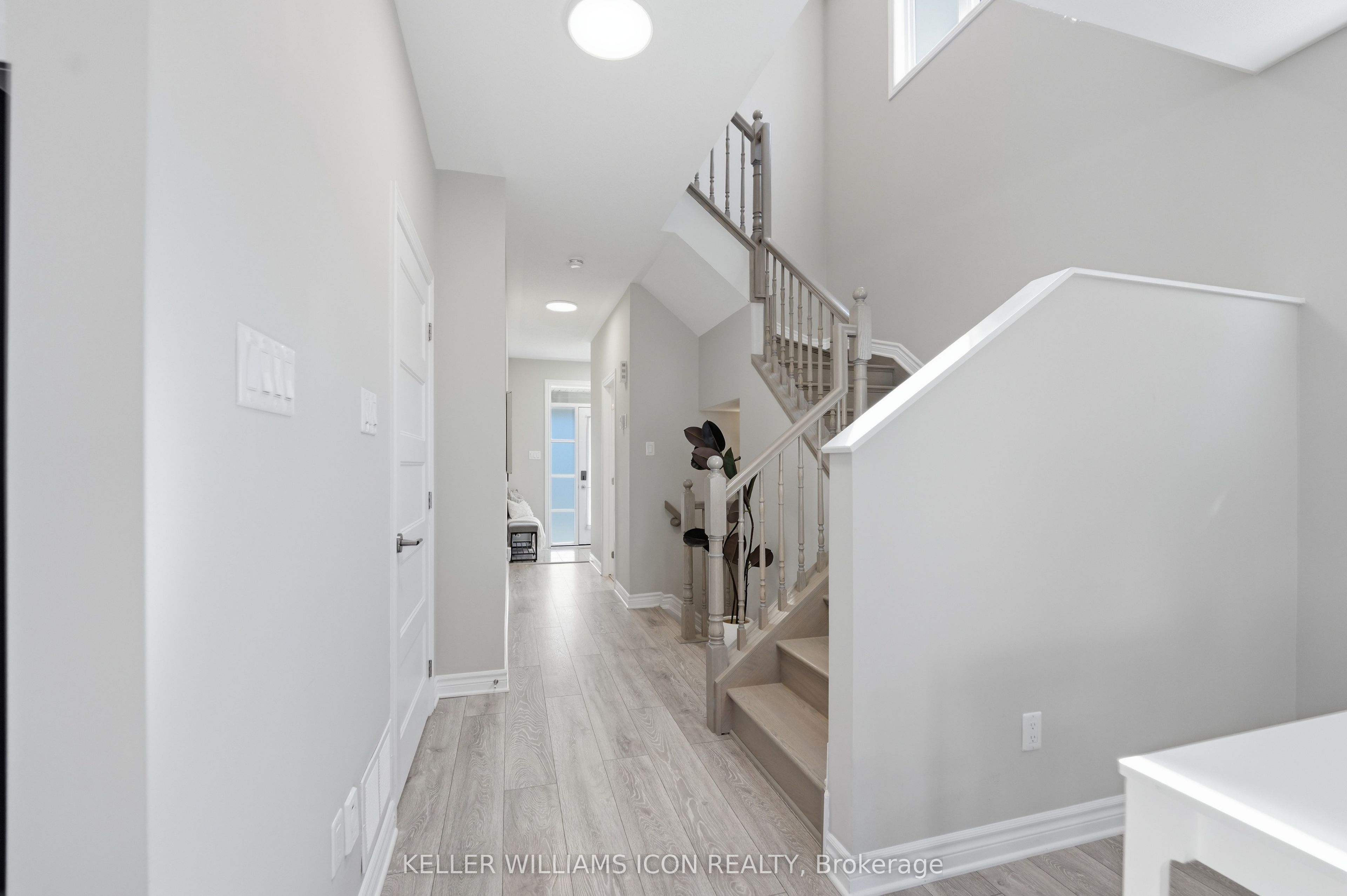 235 BANDELIER Way, Stittsville - Munster - Richmond, ON K2C 0C1 photo 3
