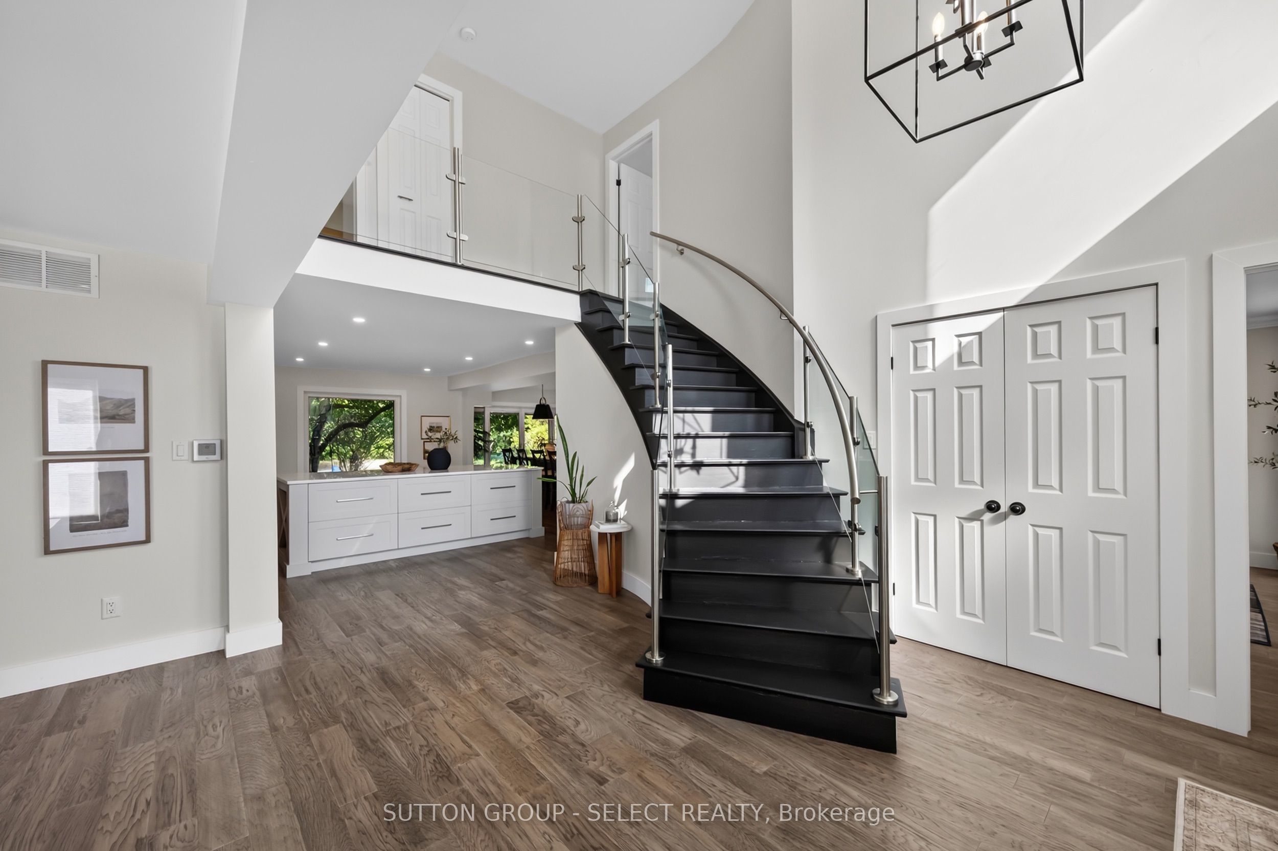 1316 Corley Drive N, London North, ON N6G 4K5 photo 4
