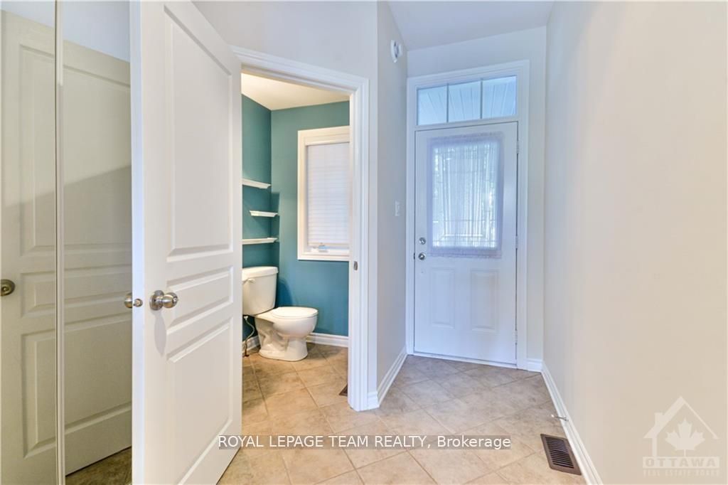 252 Tandalee Crescent, Kanata, ON K2M 0A1 photo 4