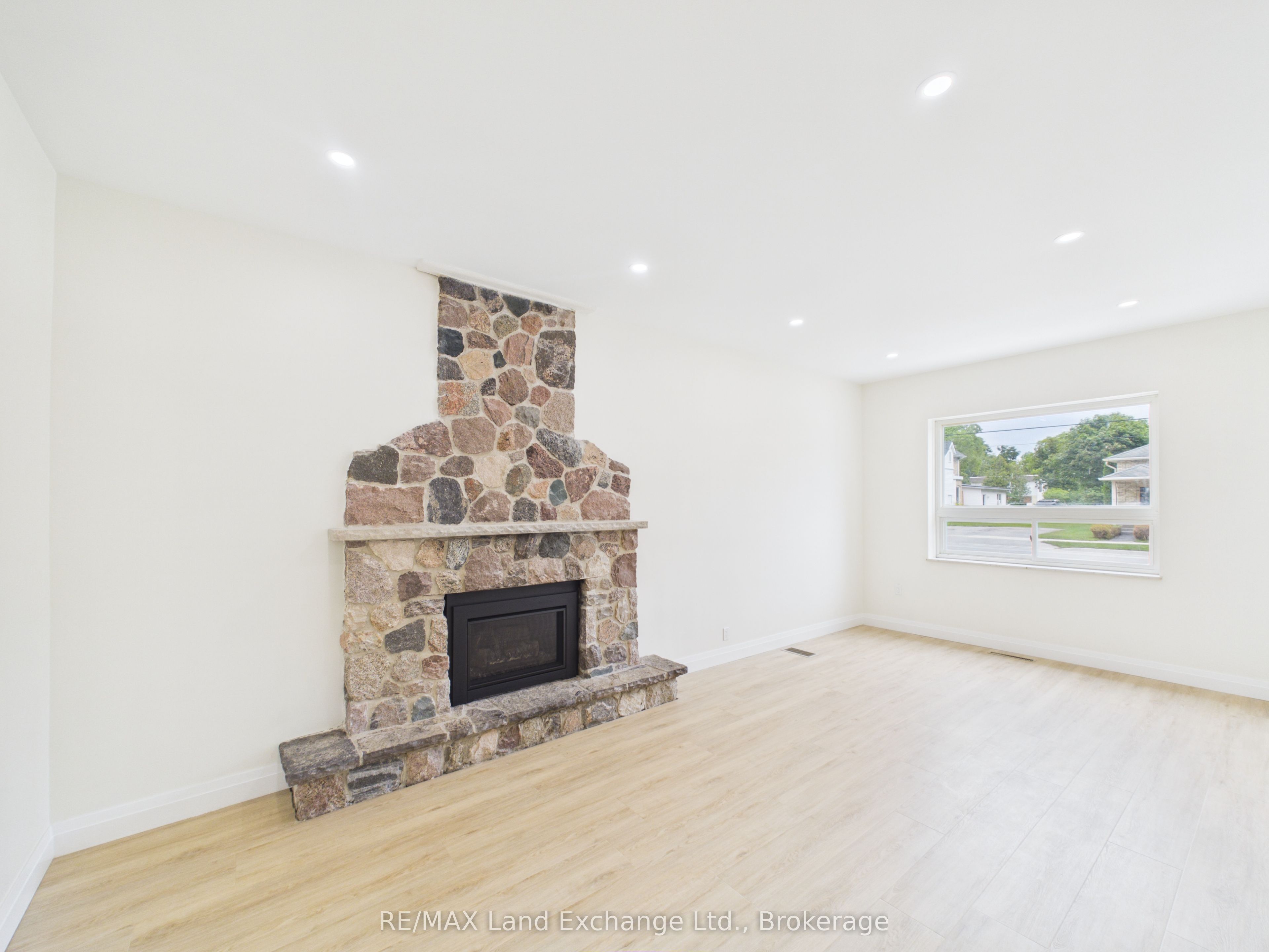 550 Queen Street, Kincardine, ON N2Z 2H9 photo 5