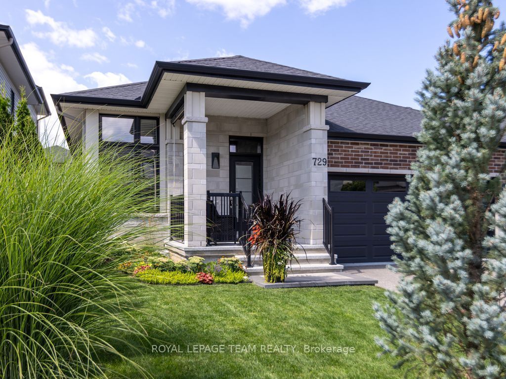 729 Carnelian Crescent, Blossom Park - Airport and Area, ON K1X 0A9 photo 2
