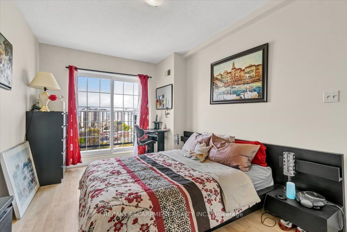 135 James Street S 1503, Hamilton, ON L8P 2Z6 photo 5