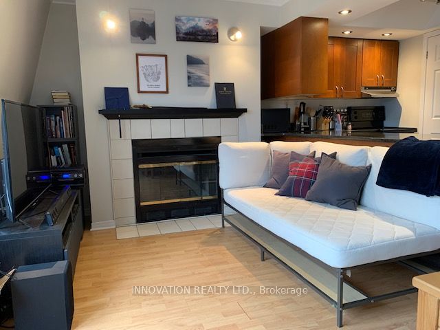 210 Cumberland Street 3B, Lower Town - Sandy Hill, ON K1N 9K8 photo 3