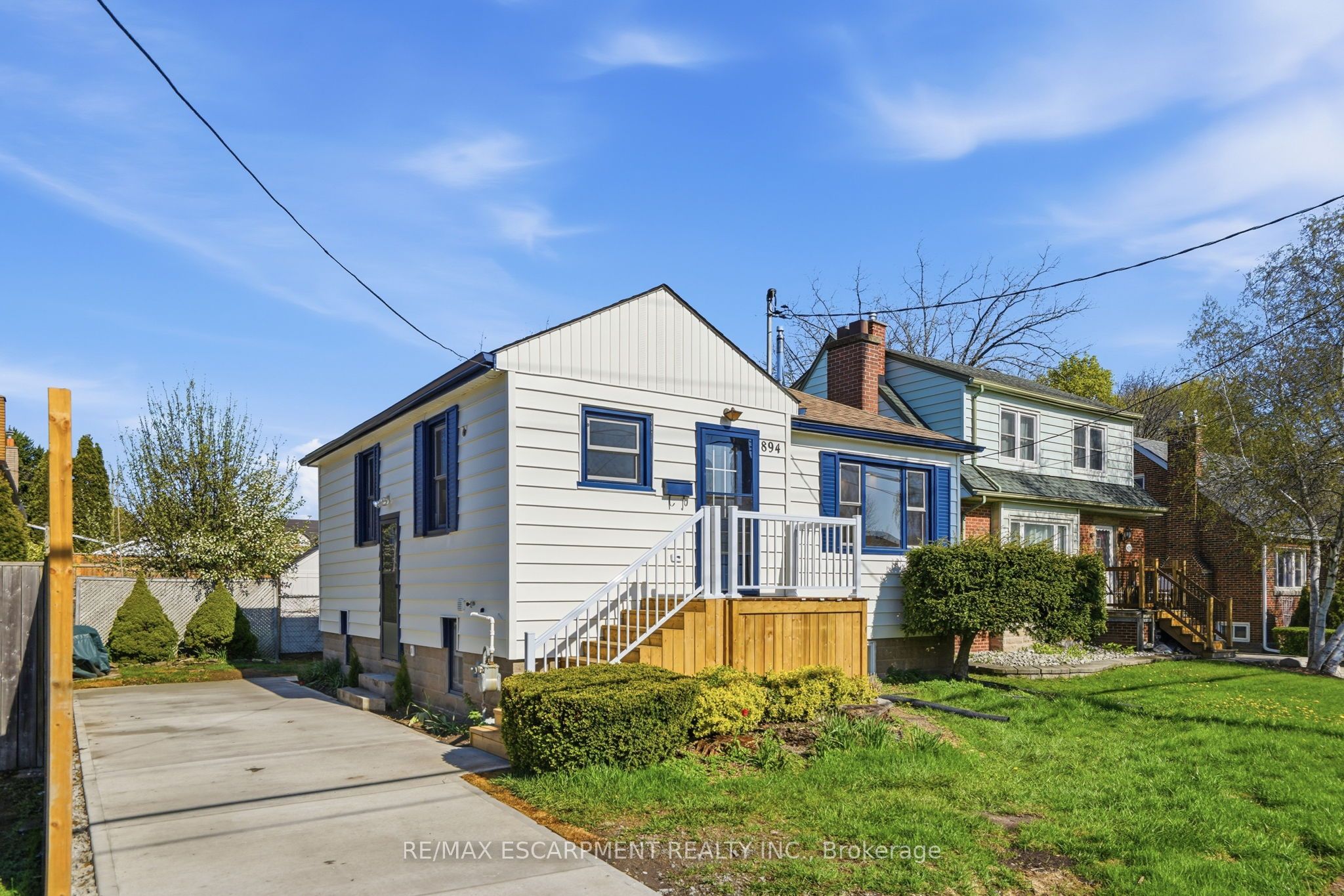 894 Garth Street, Hamilton, ON L9G 4K9 photo 2