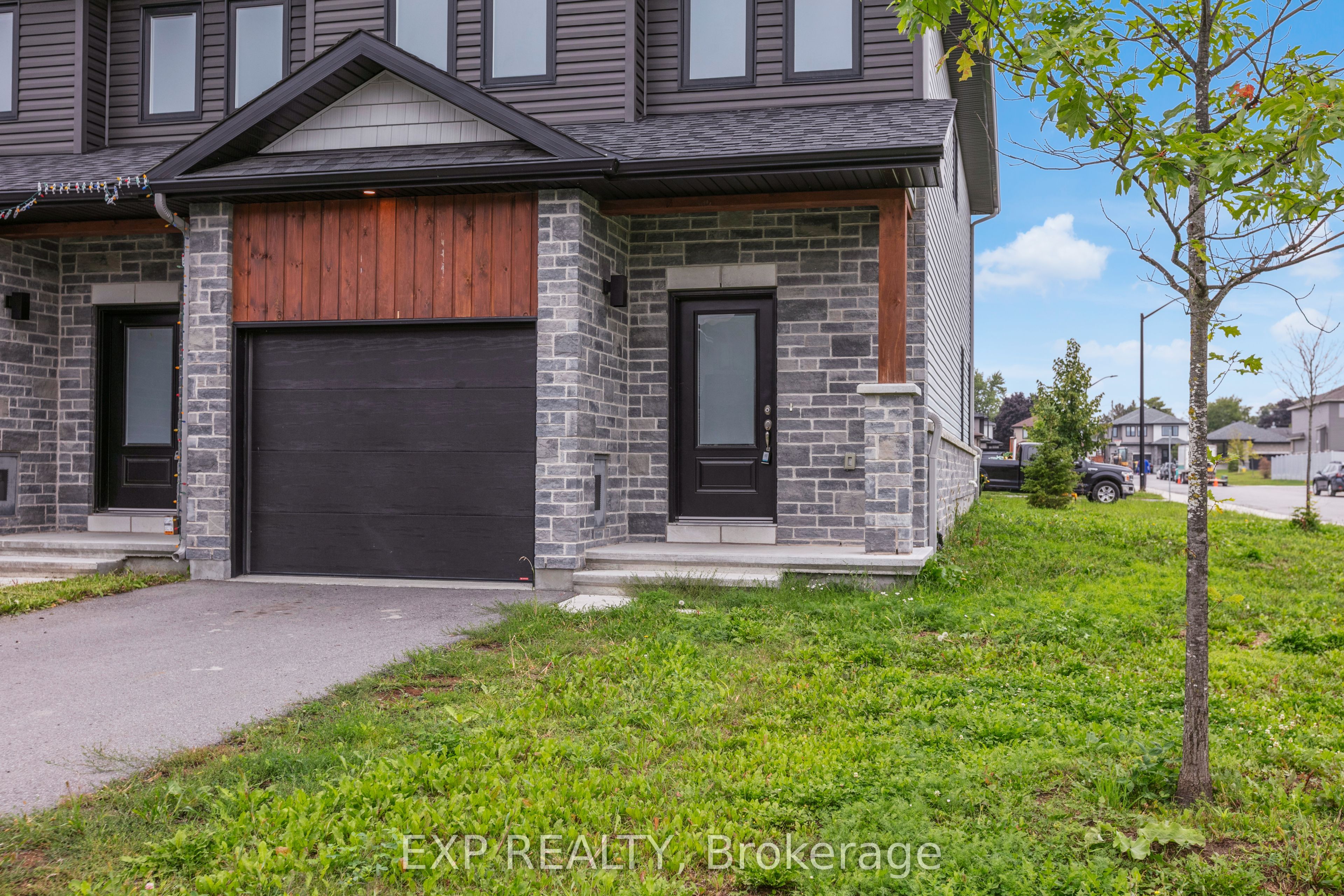 126 Dowdall Circle, Carleton Place, ON K7C 0S4 photo 2
