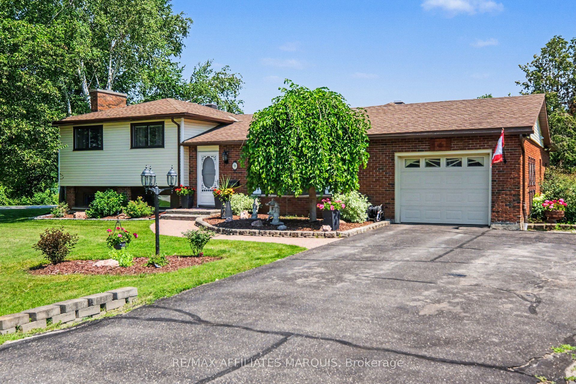 9 Forest Drive, Rideau Lakes, ON K7A 4S5 photo 2