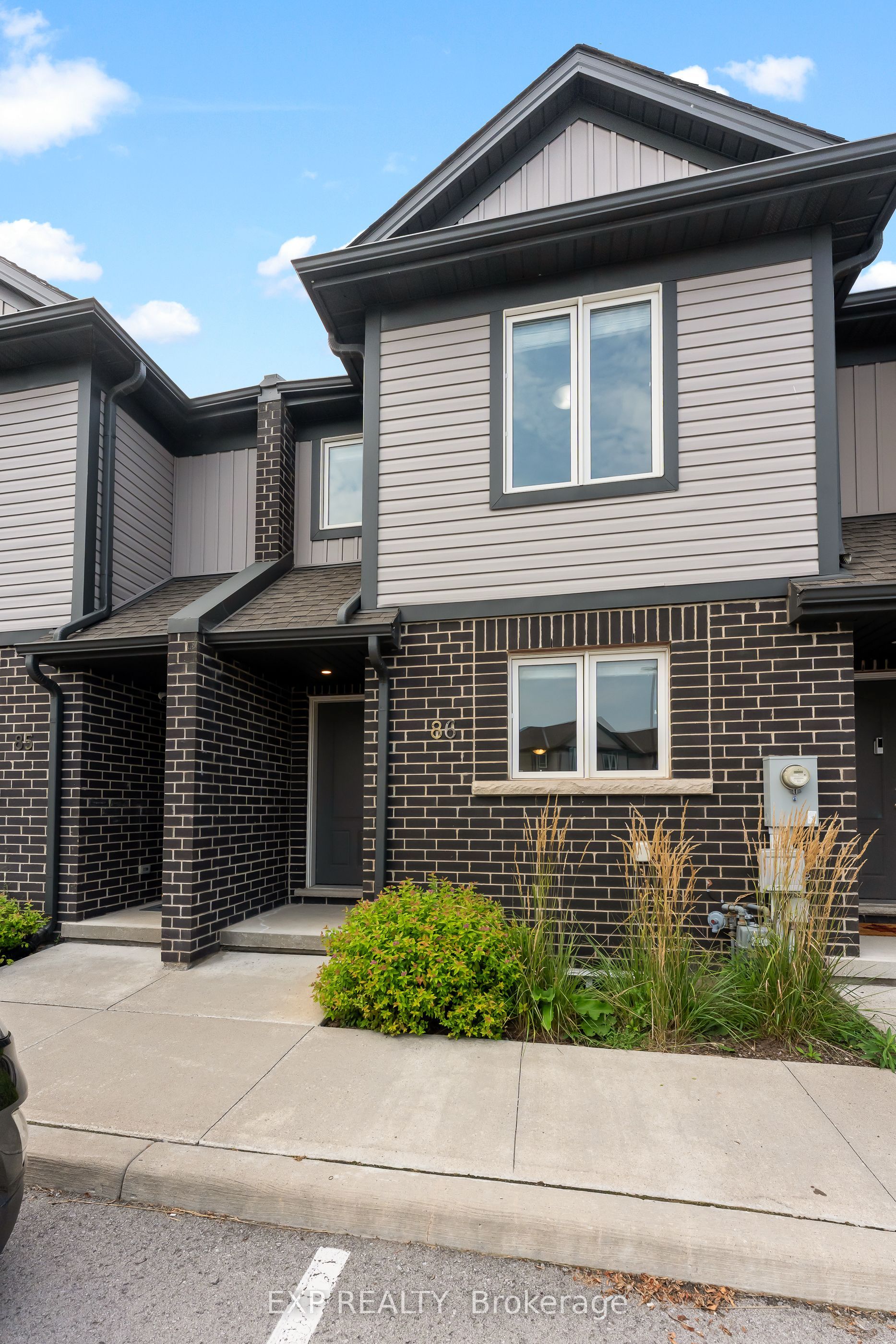 7768 Ascot Circle 86, Niagara Falls, ON L2H 3P9