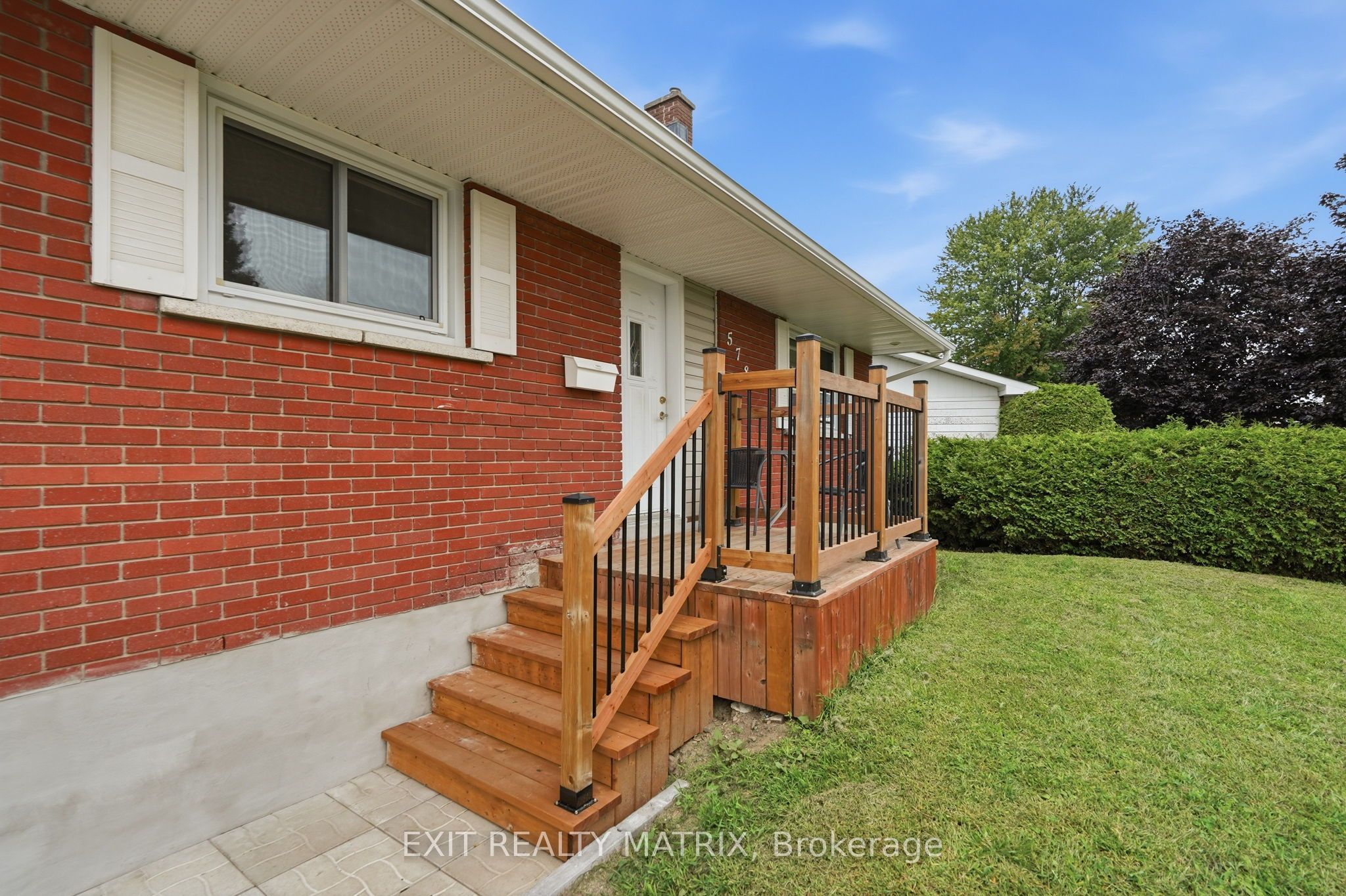 578 James Street, Hawkesbury, ON K6A 1T9 photo 4