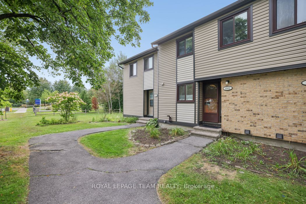 6801 Bilberry Drive, Orleans - Convent Glen and Area, ON K1C 2E8 photo 3