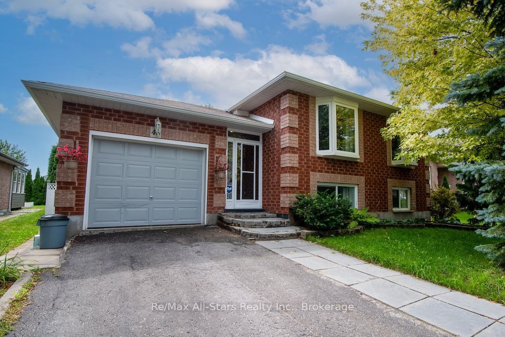43 McGibbon Boulevard, Kawartha Lakes, ON K9V 6G4