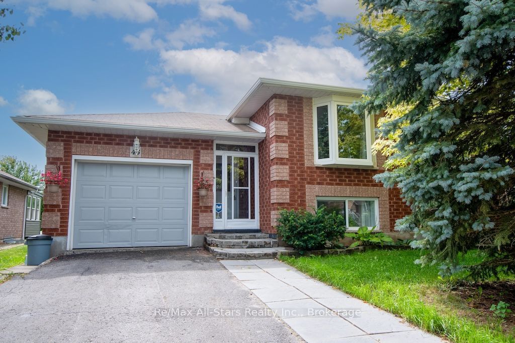 43 McGibbon Boulevard, Kawartha Lakes, ON K9V 6G4 photo 2