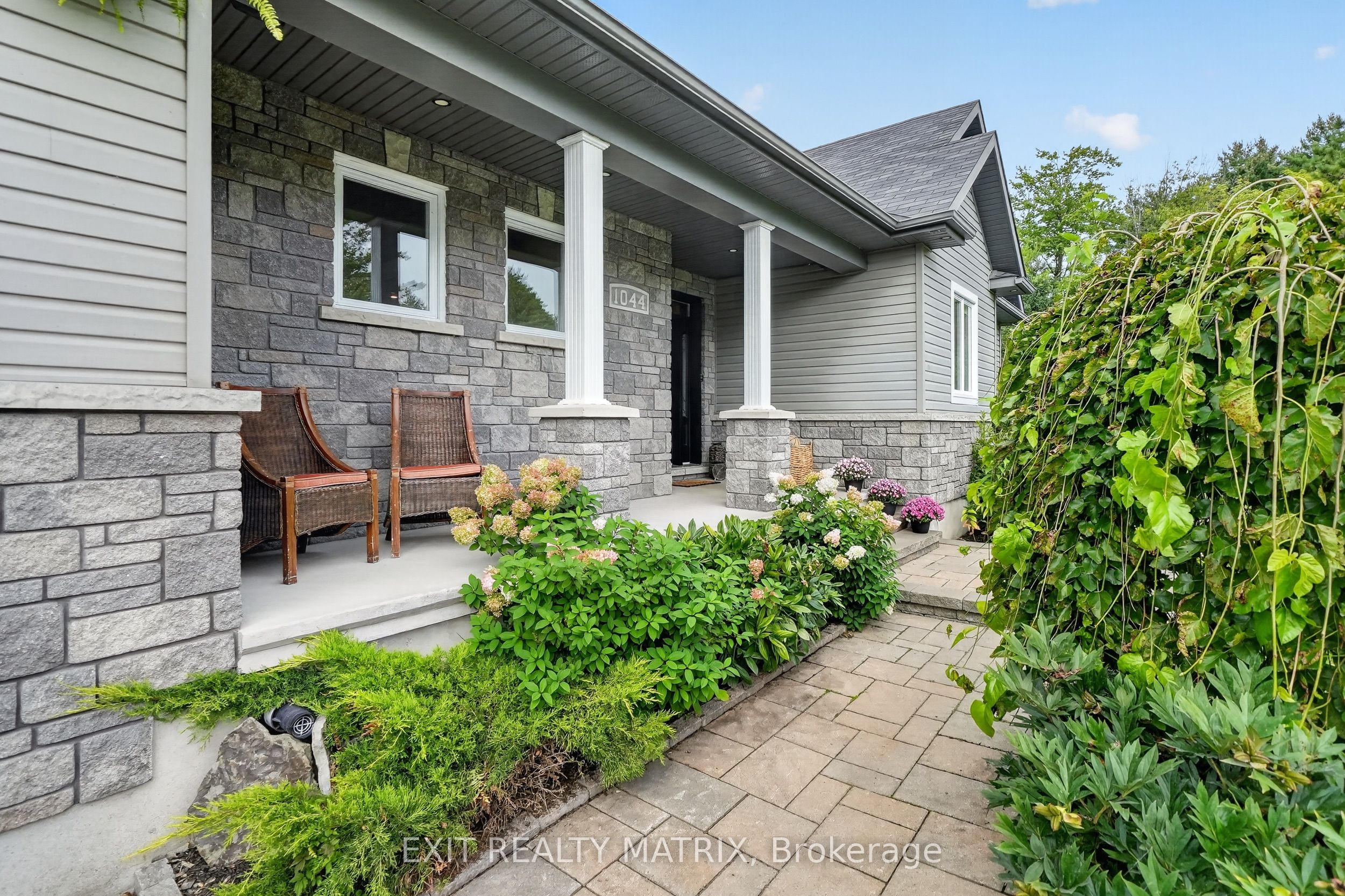 1044 Brazeau Road, Clarence-Rockland, ON K0A 1N0 photo 2