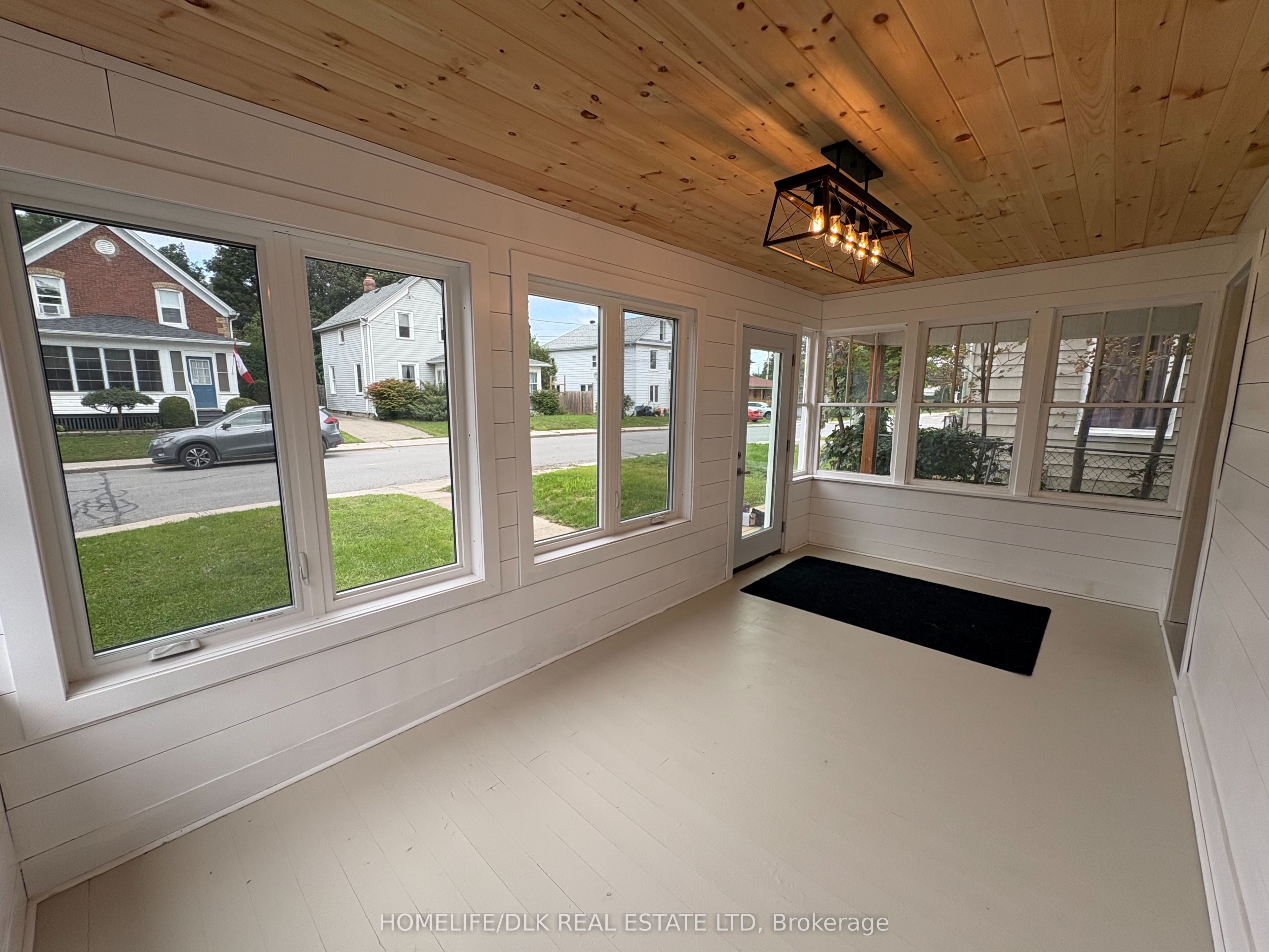 23 Strathcona Street, Smiths Falls, ON K7A 1V8 photo 4